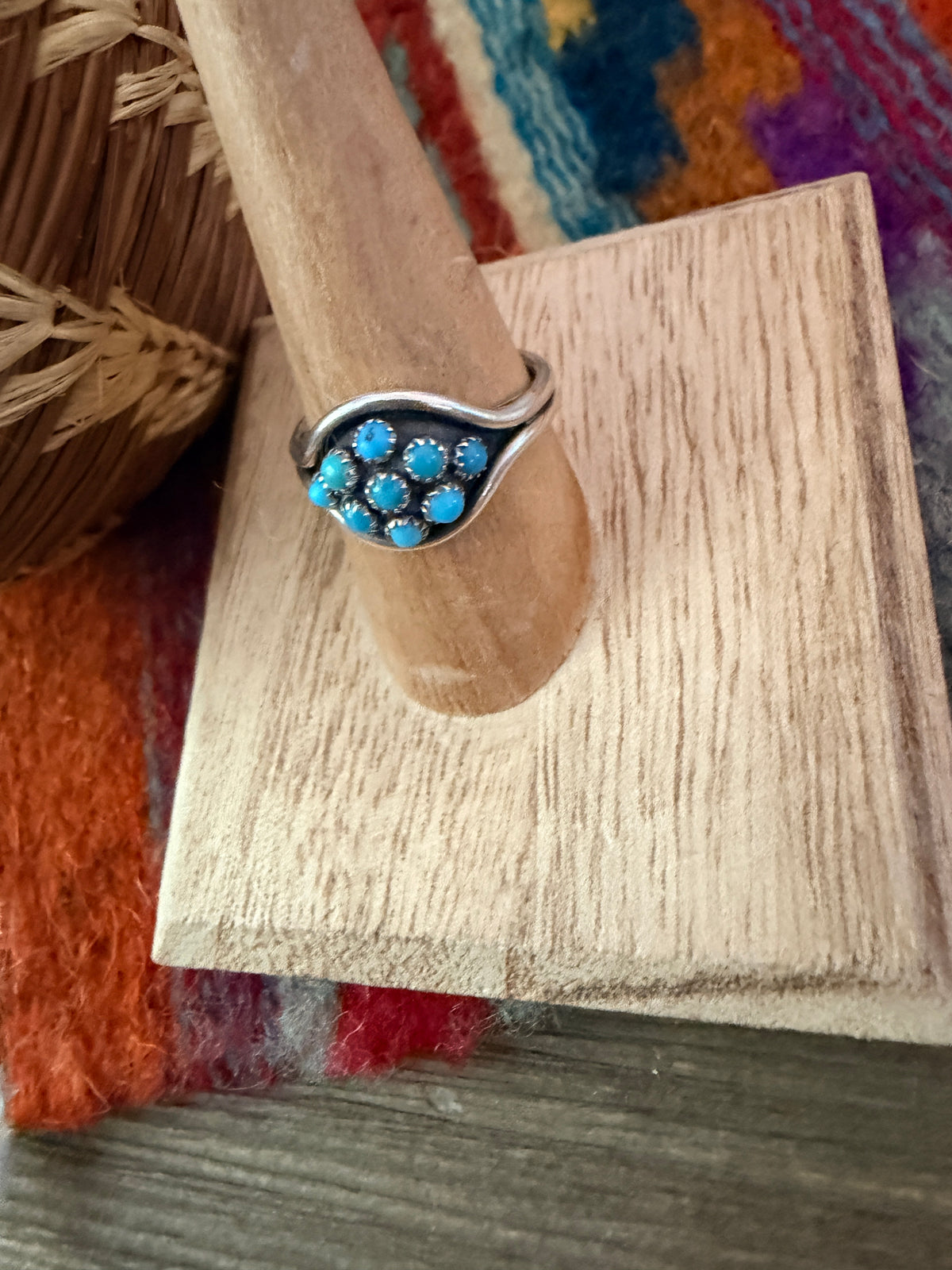 Old Pawn Handcrafted Turquoise & Sterling Silver Petit Point Ring Size 8