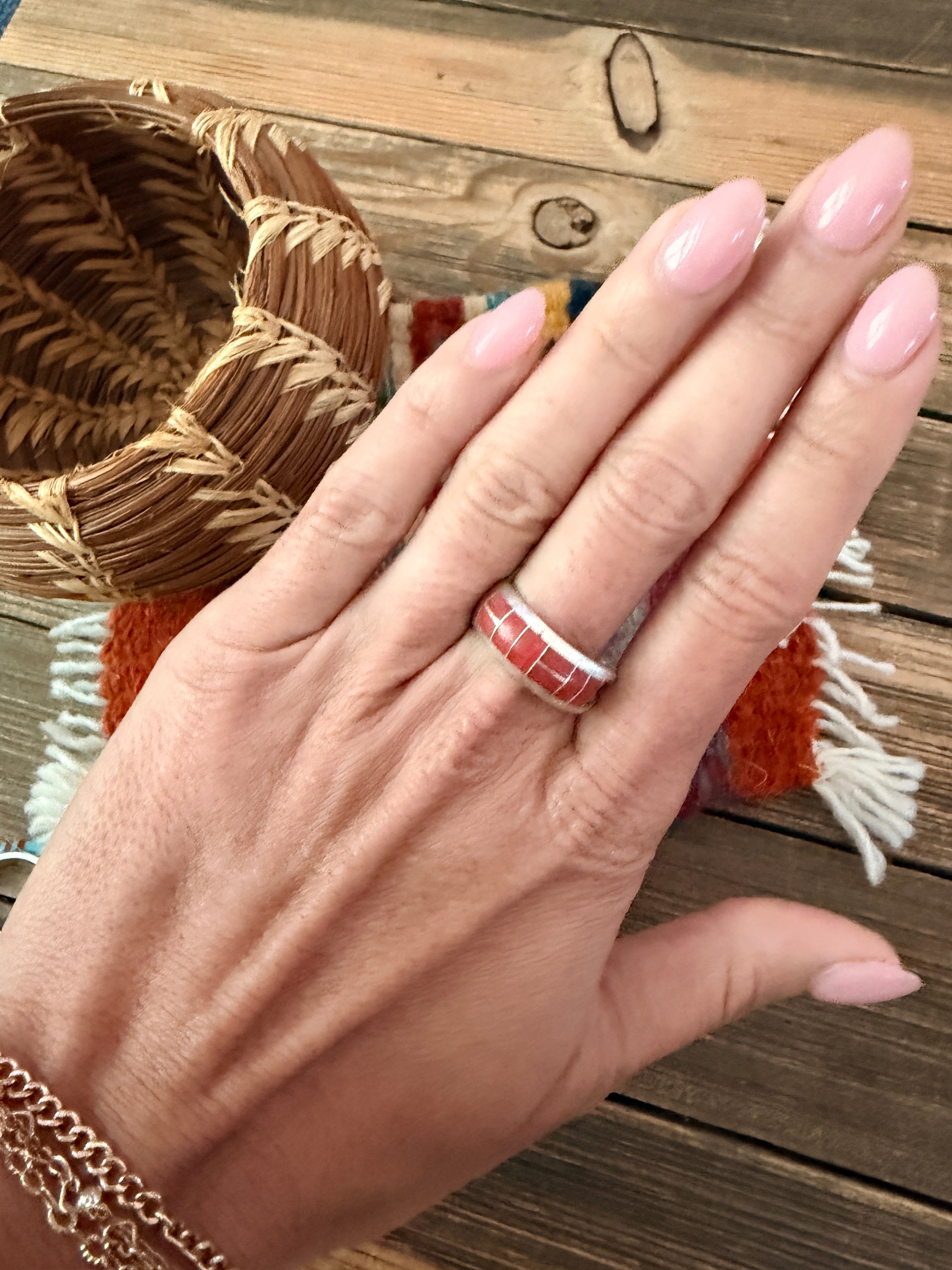 Old Pawn Handcrafted Coral & Sterling Silver Inlay Band Ring Size 7.75