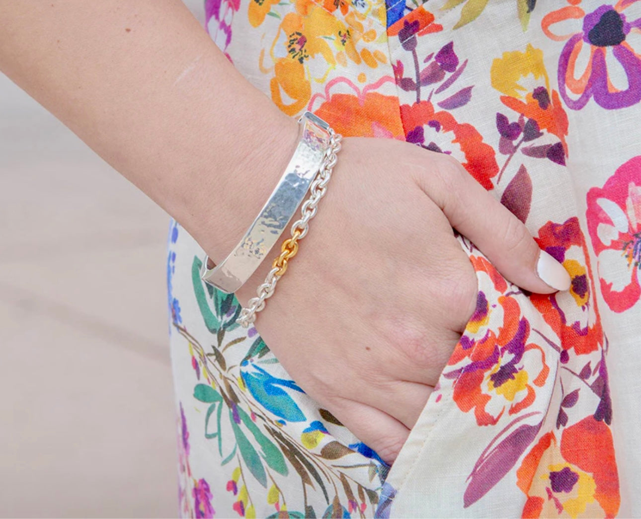 Oval Links Bracelet w/ Gold Detail