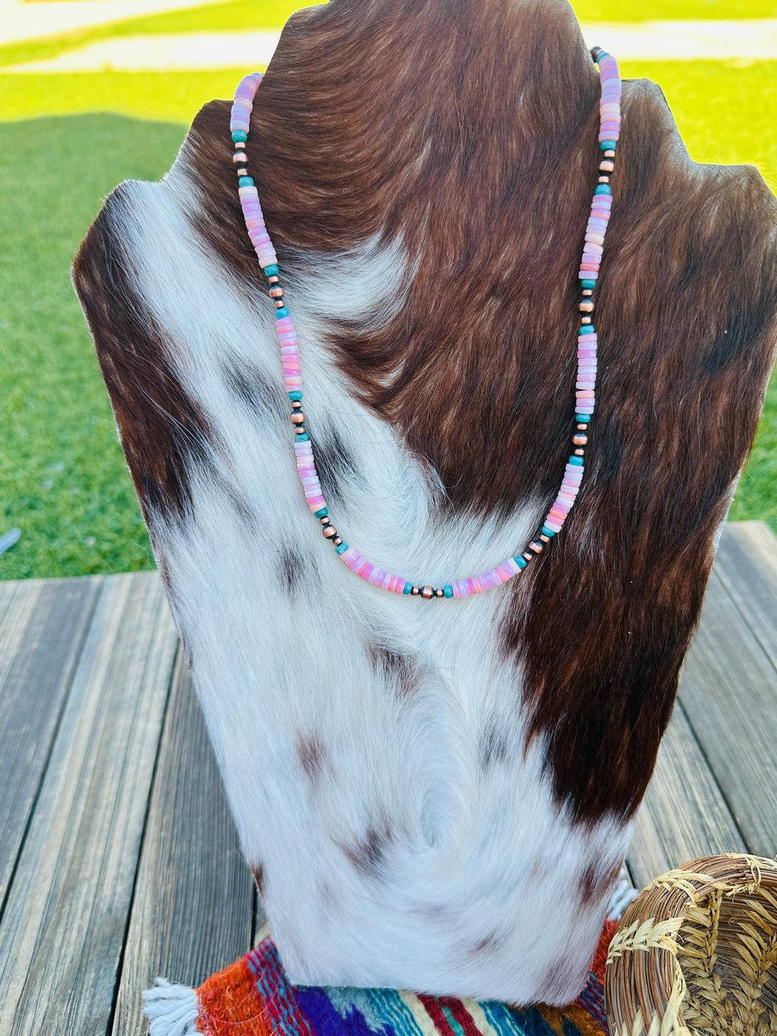 Handcrafted Queen Pink Conch, Turquoise & Copper 18” Beaded Necklace
