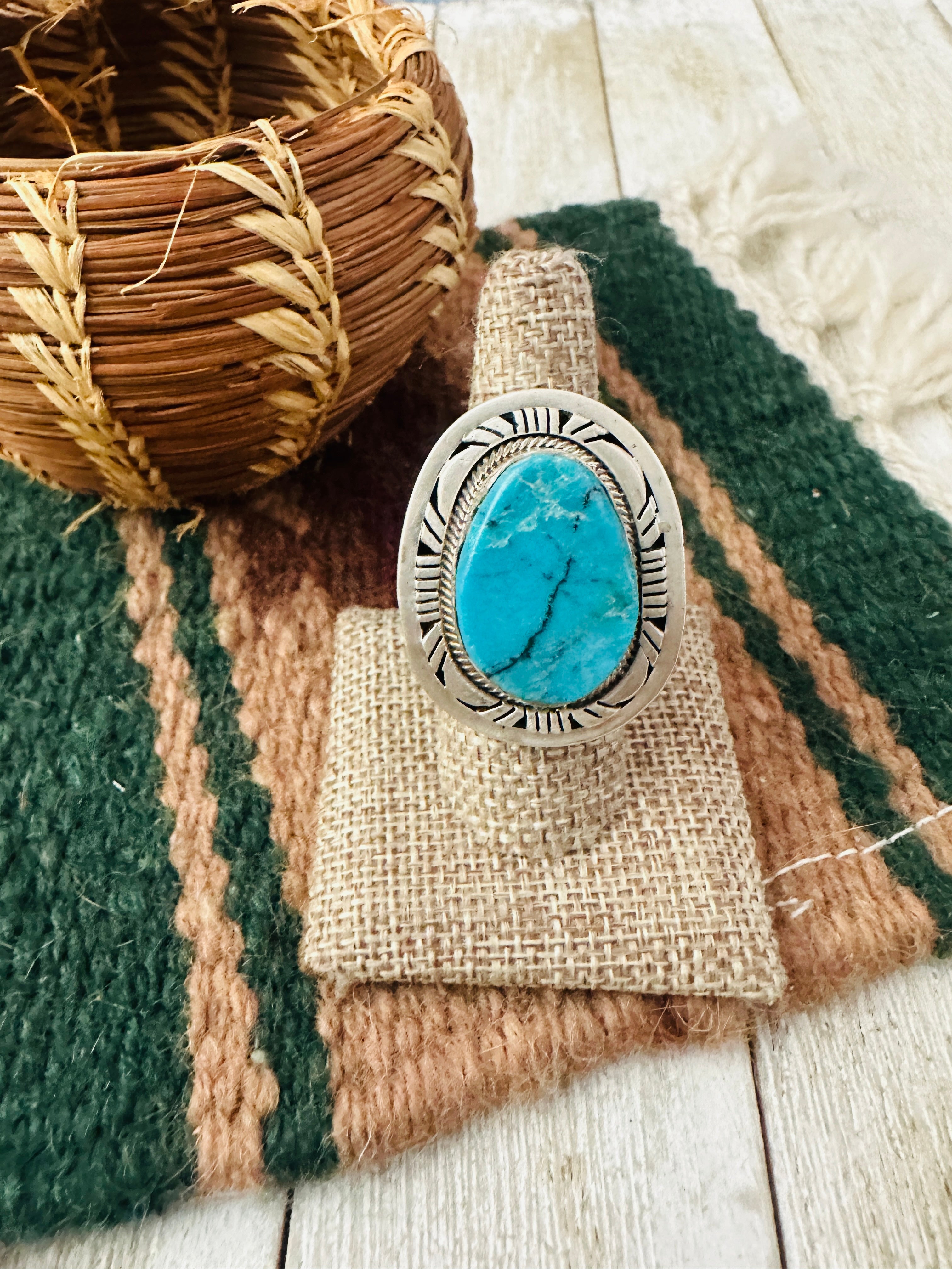 Old Pawn Handcrafted Turquoise & Sterling Silver Ring Size 8