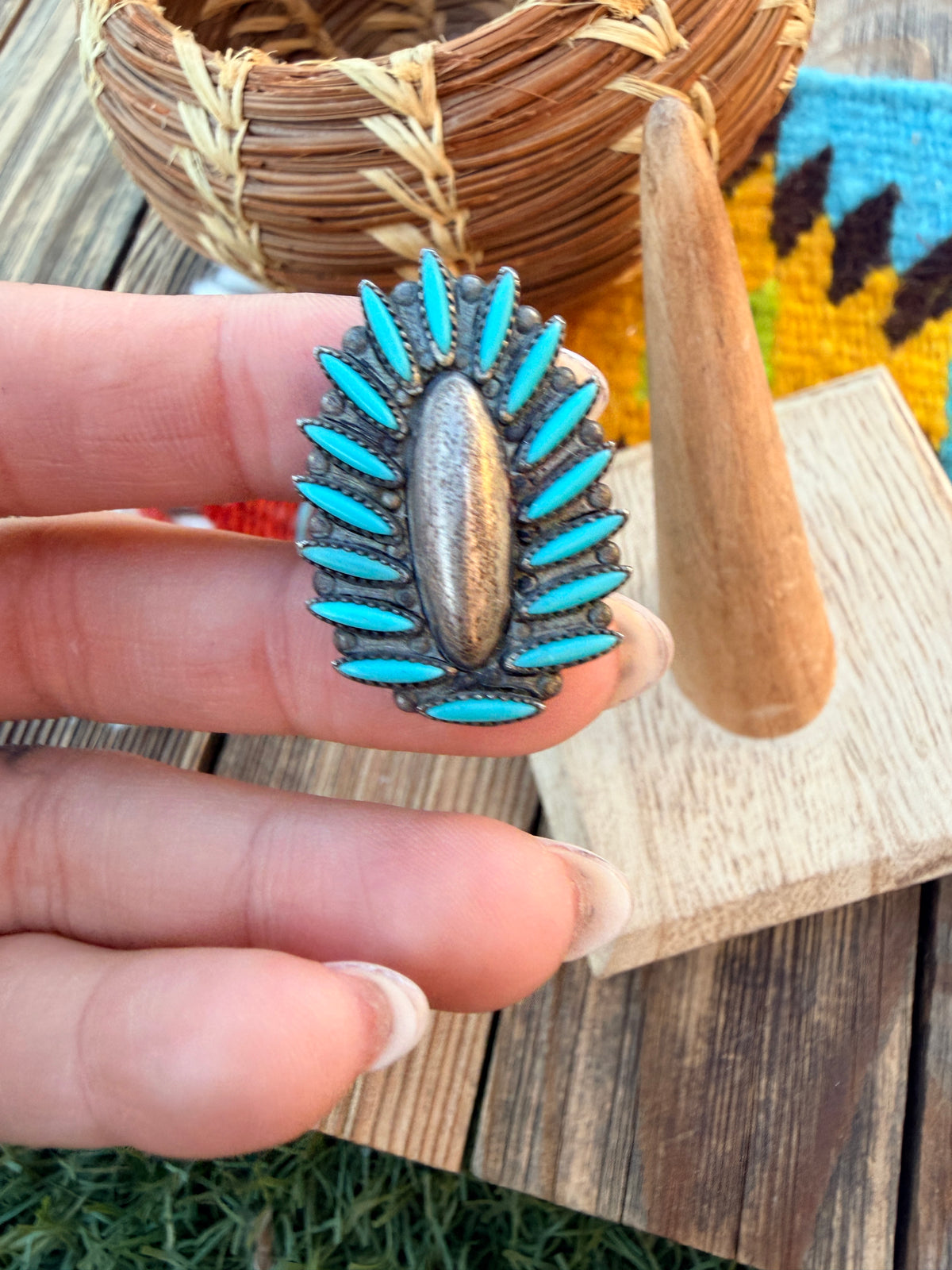 Old Pawn Handcrafted Turquoise & Sterling Silver Needlepoint Ring Size 6.75