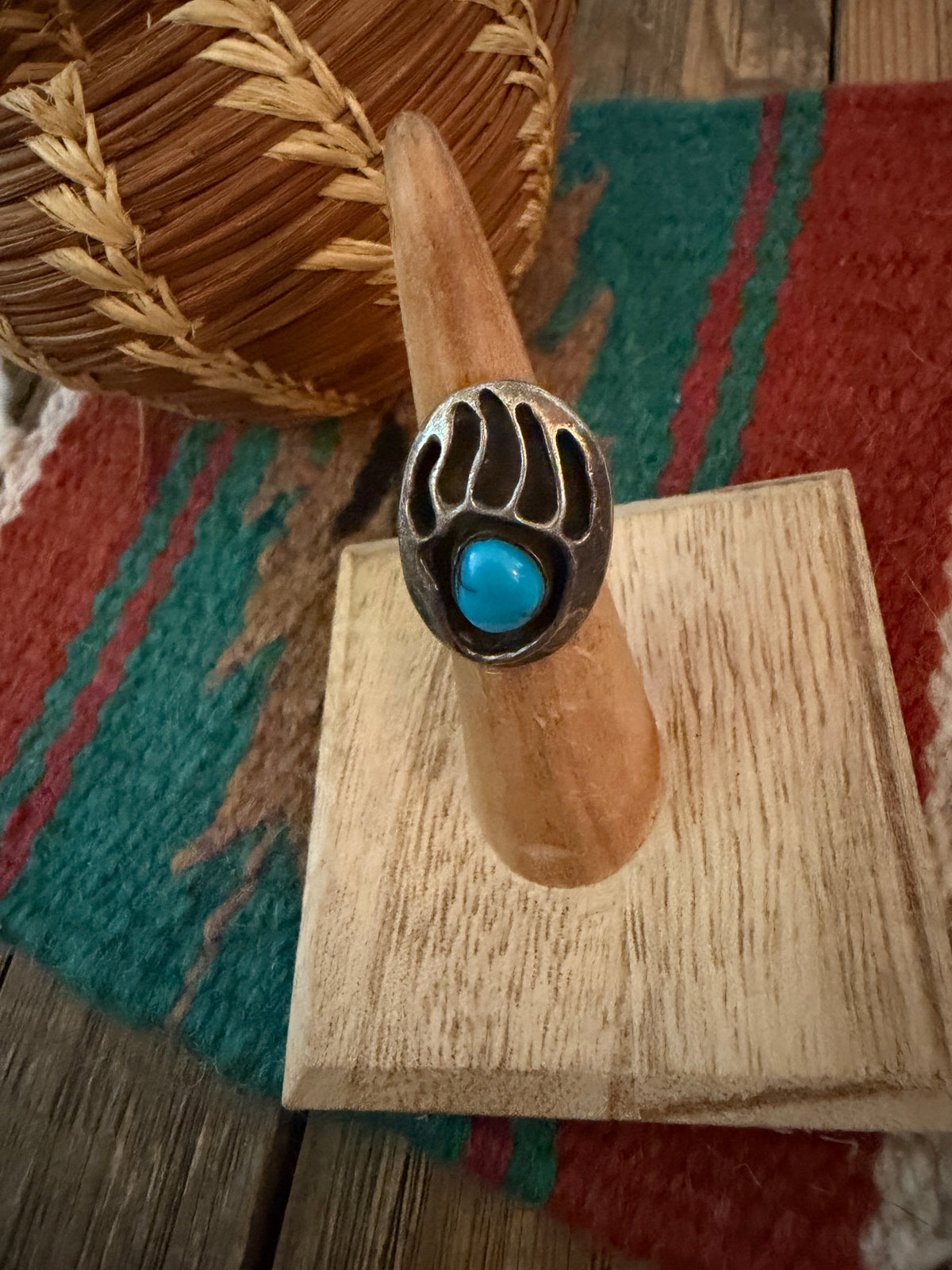 Old Pawn Handcrafted Turquoise & Sterling Silver Bear Paw Ring Size 4.25