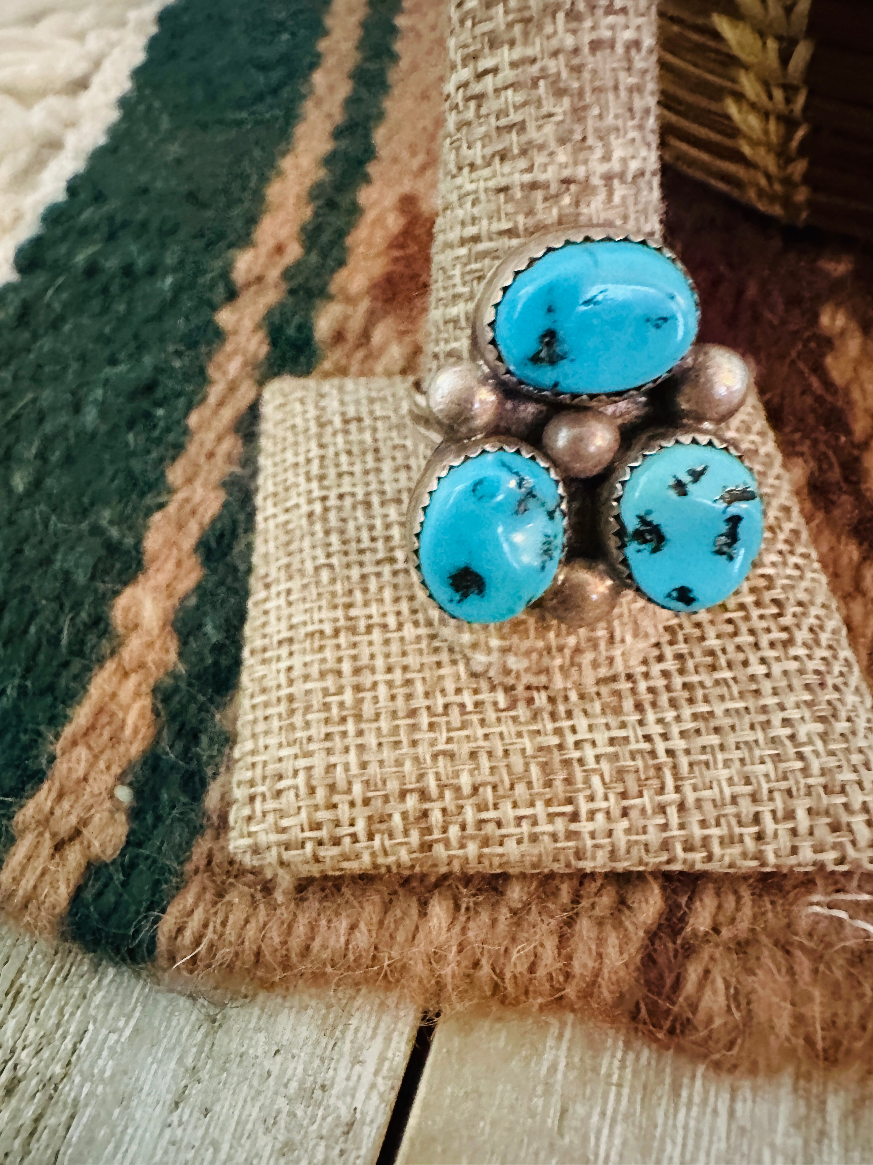 Old Pawn Handcrafted Turquoise & Sterling Silver Cluster Ring Size 10.5