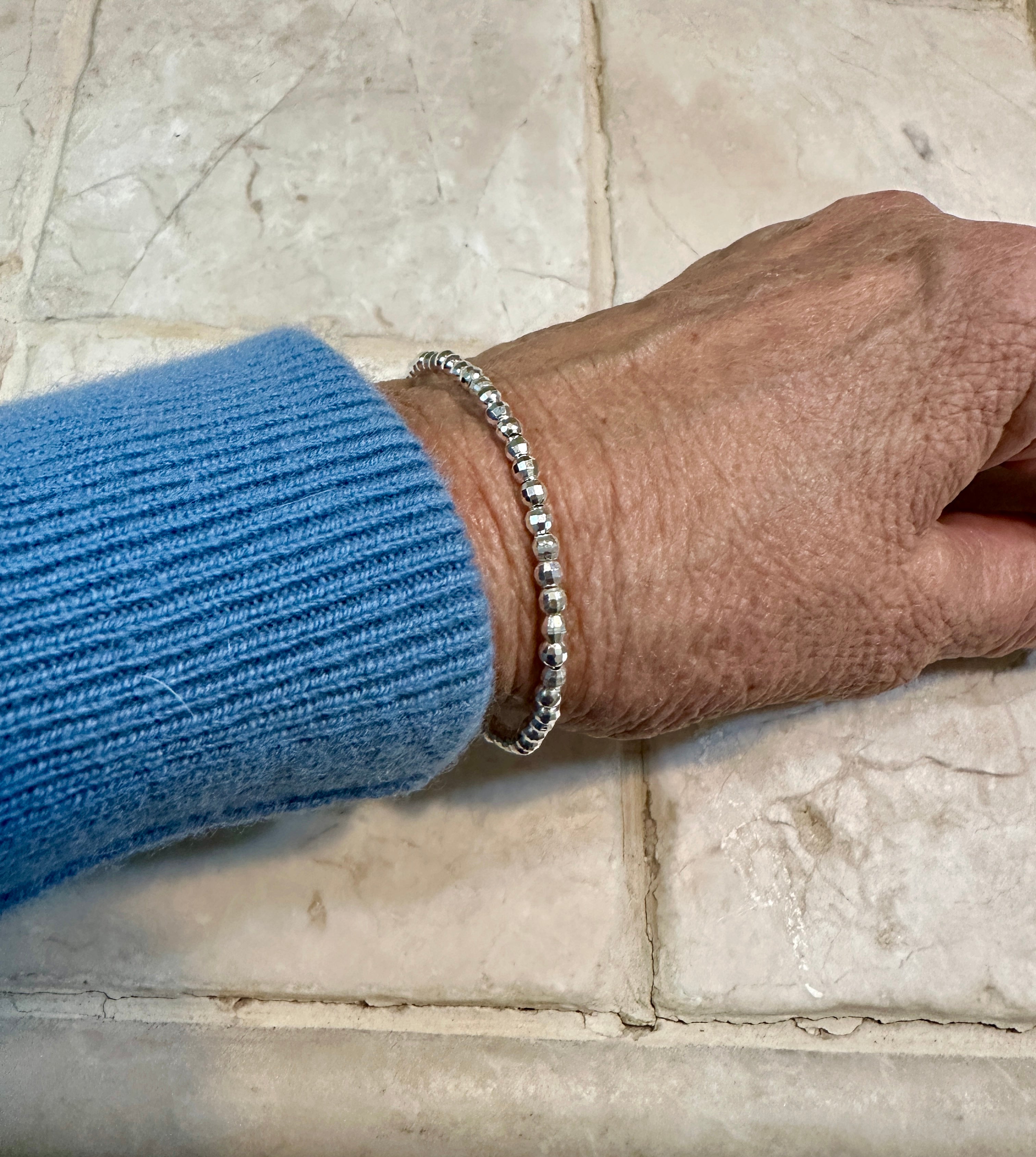 Faceted Beads Stretch Bracelet