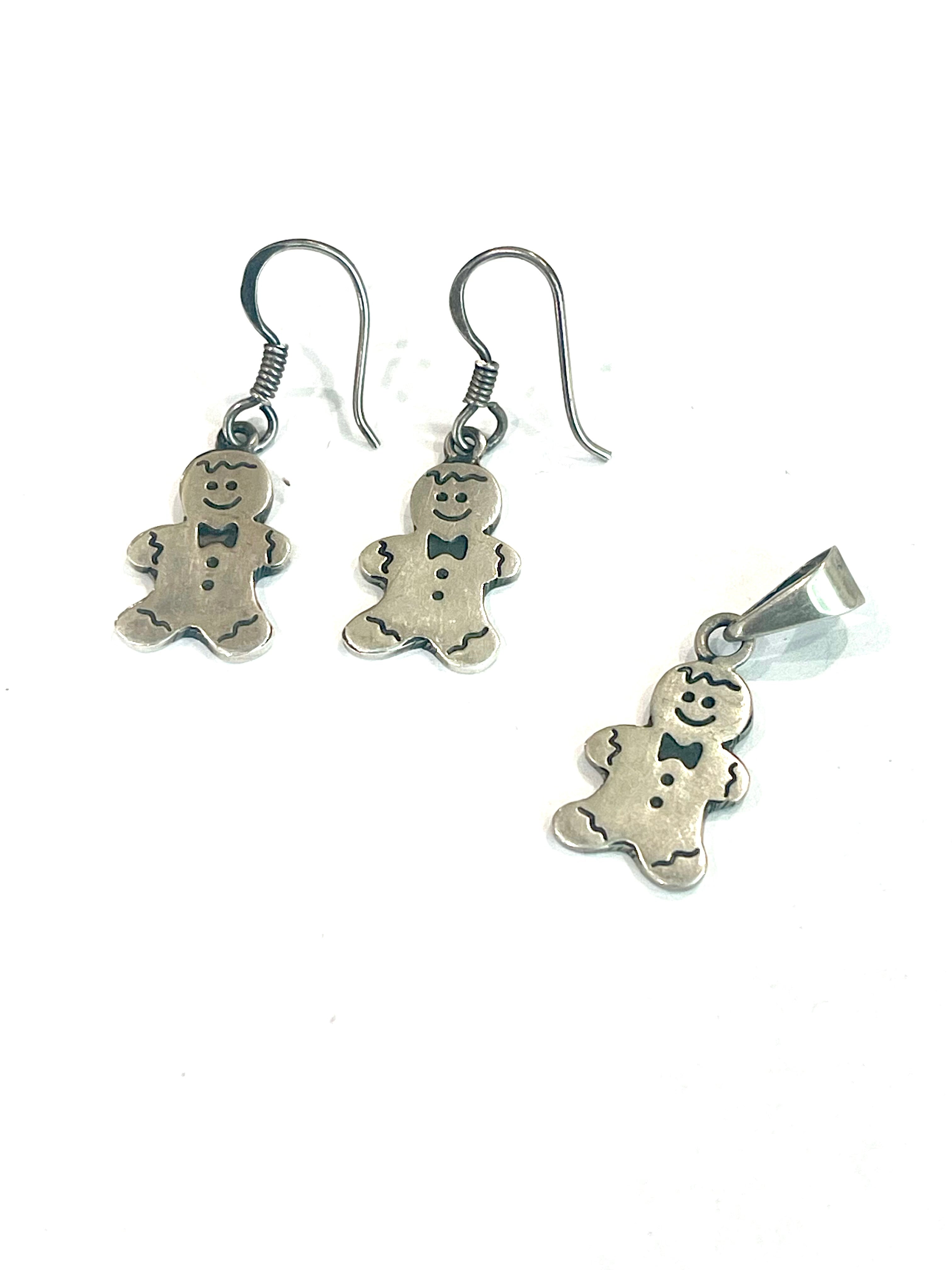 The Bijoux Vault Vintage Silver Gingerbread Man Earrings & Pendant set
