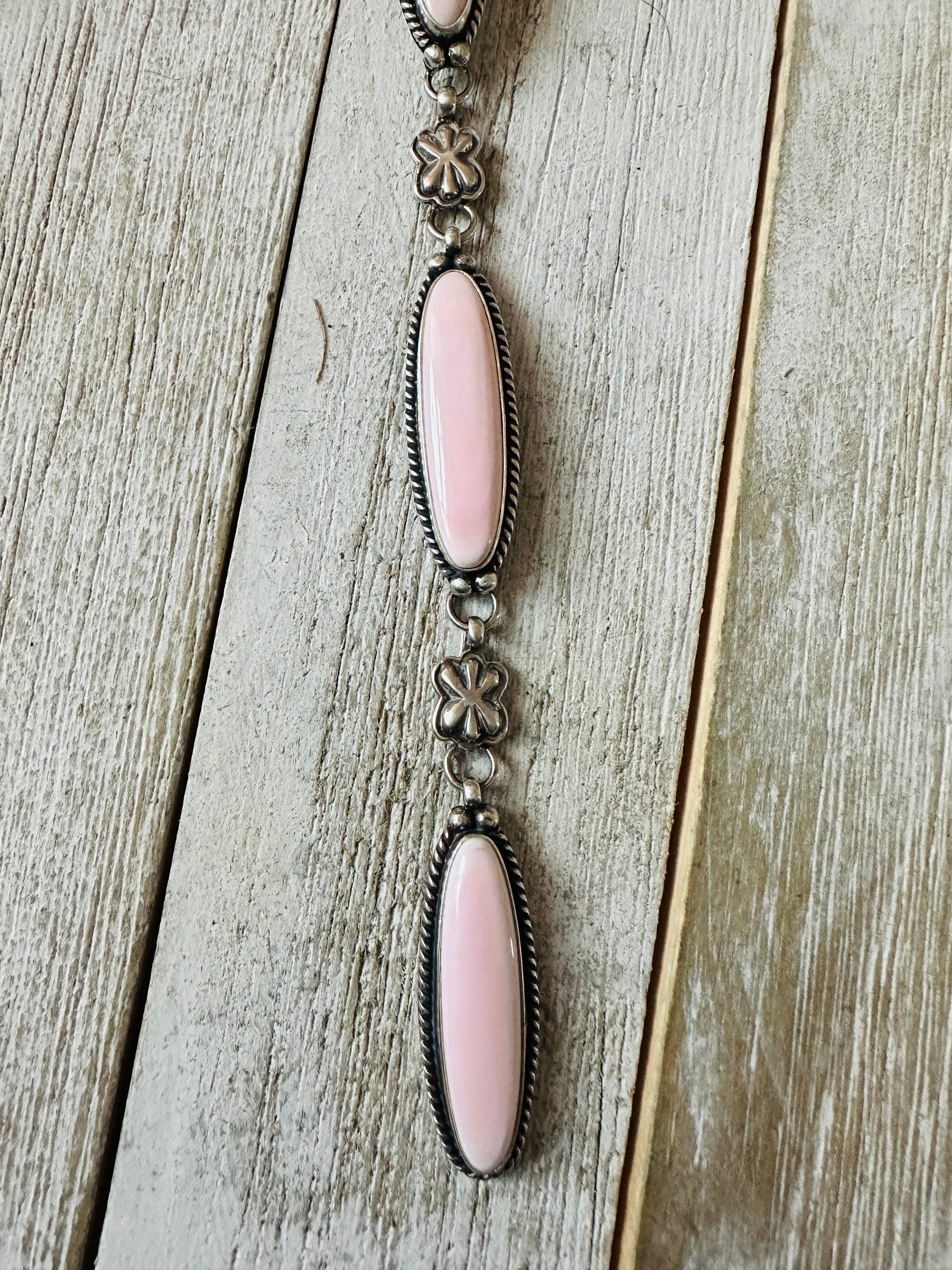 Navajo Queen Pink Conch & Sterling Silver Necklace Set