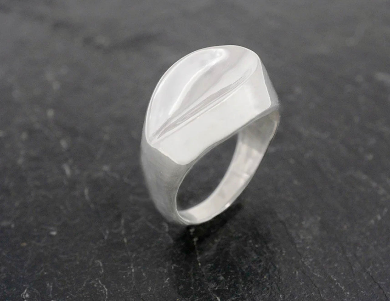 HEAVY THUMBPRINT RING