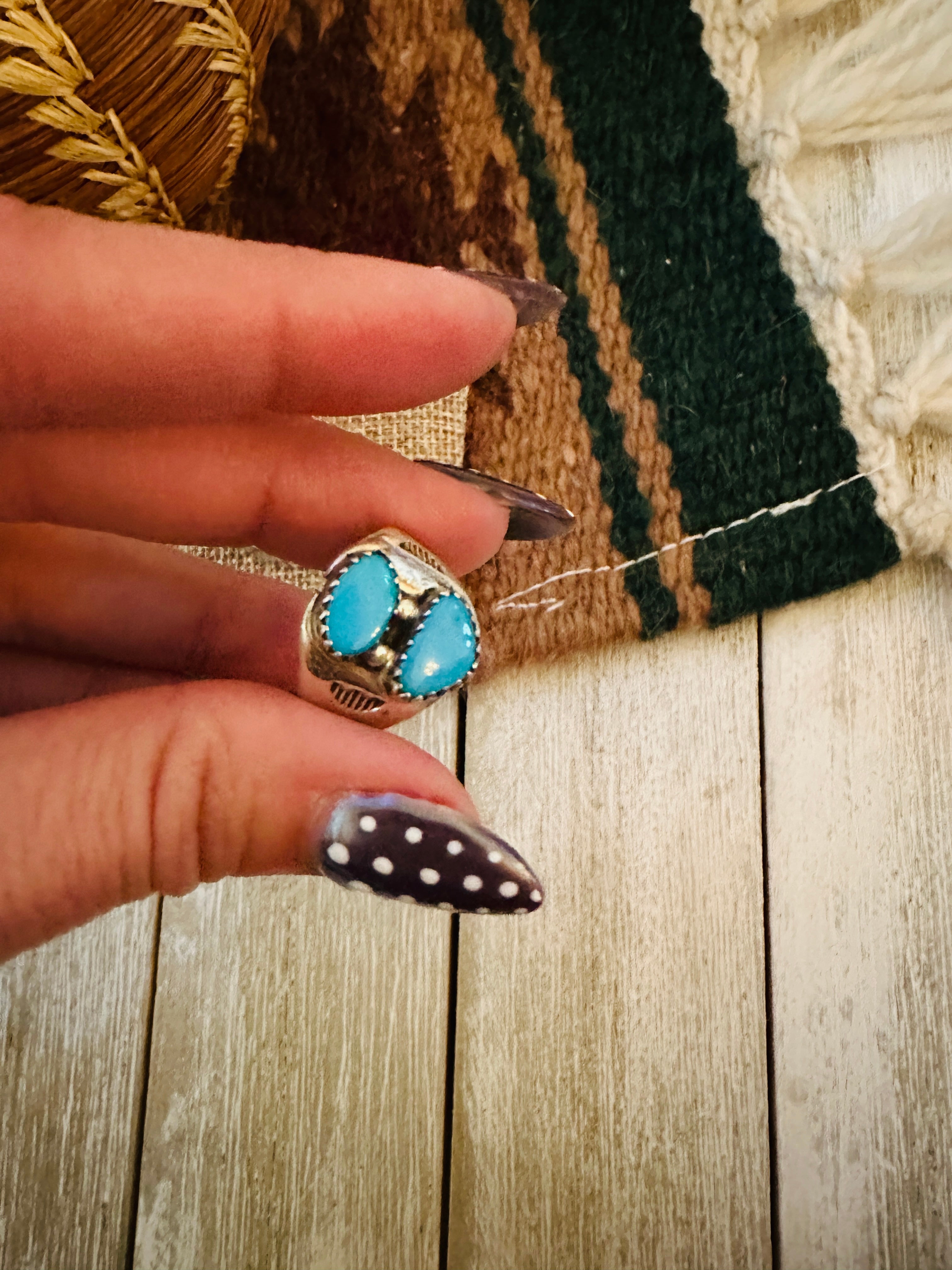 Old Pawn Handcrafted Turquoise & Sterling Silver Ring Size 5