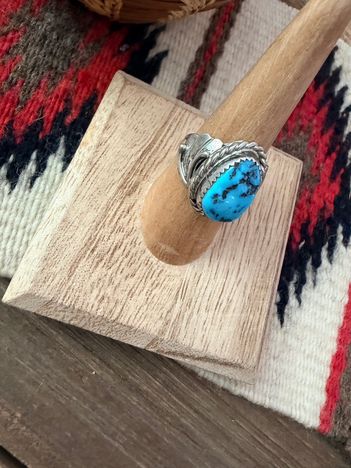 Old Pawn Handcrafted Turquoise & Sterling Silver Ring Size 6.75