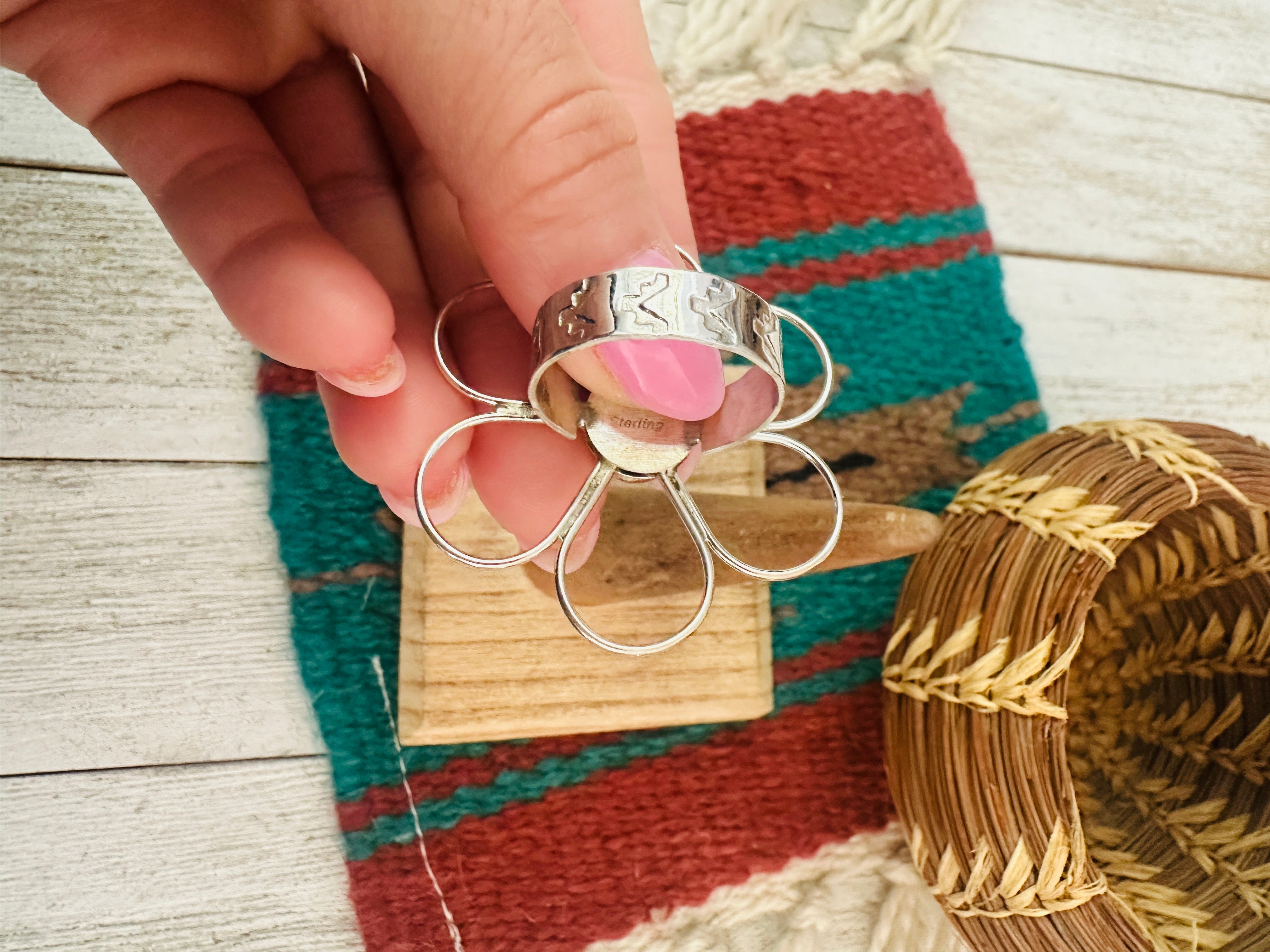 Navajo Sterling Silver & Queen Pink Conch Shell Flower Ring