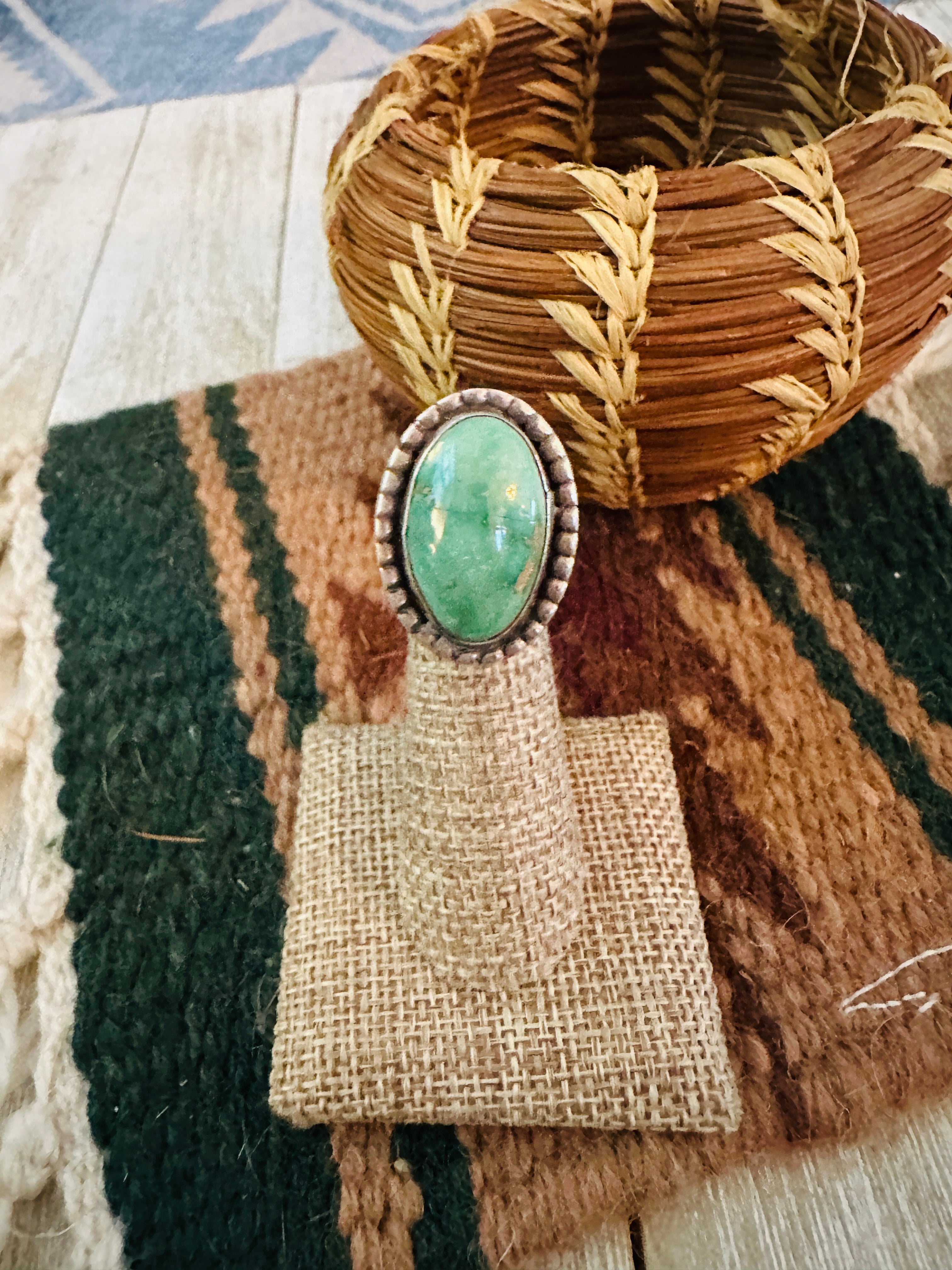 Old Pawn Handcrafted Turquoise & Sterling Silver Ring Size 3.25