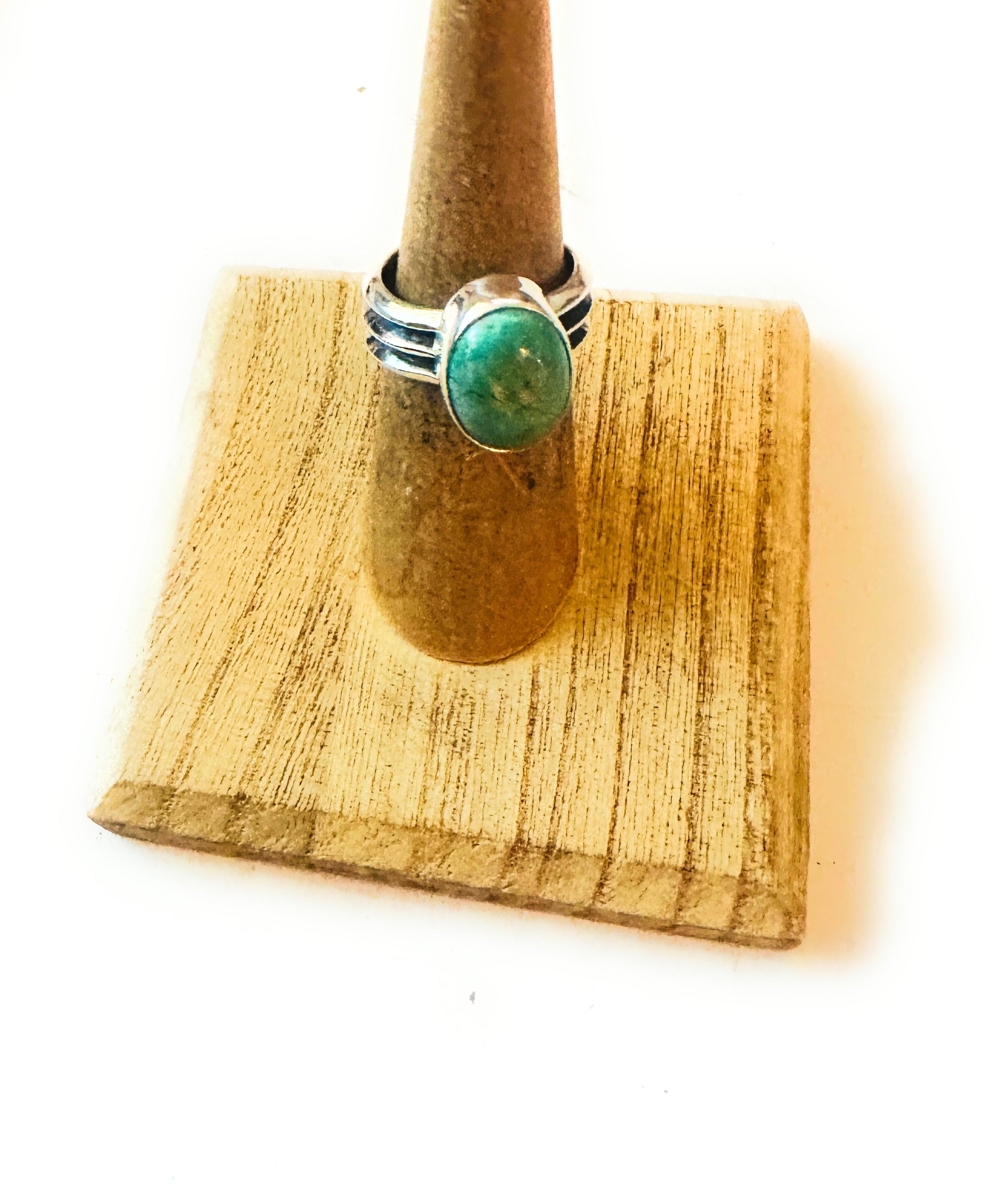 Navajo Turquoise & Sterling Silver Ring Size 5.25