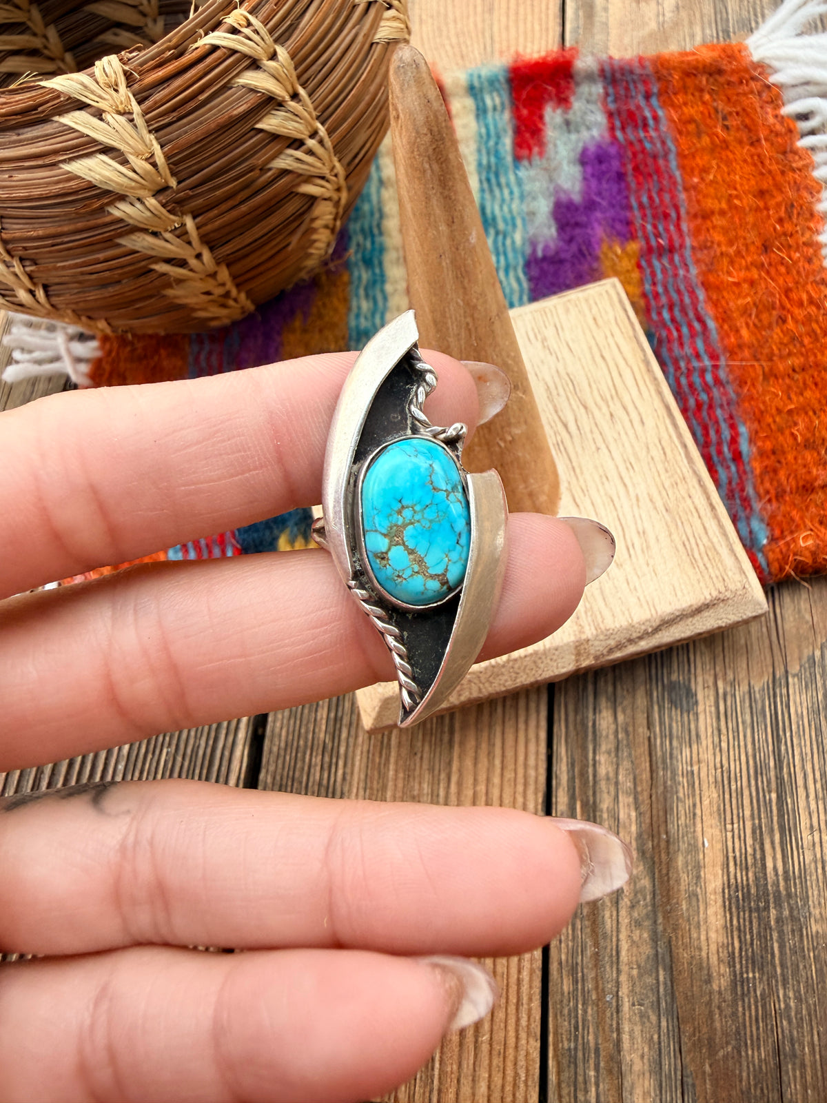 Old Pawn Handcrafted Turquoise & Sterling Silver Ring Size 6