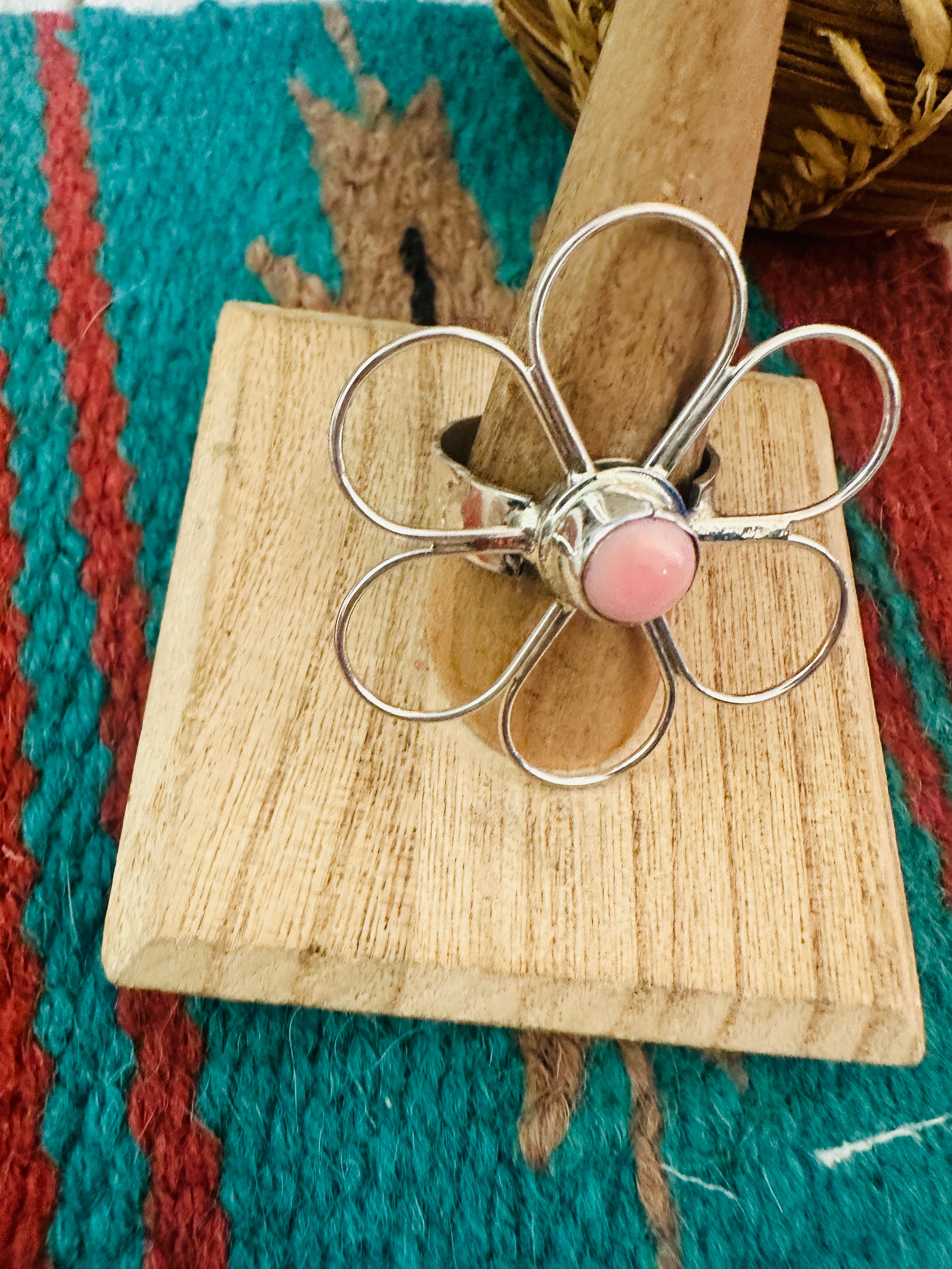 Navajo Sterling Silver & Queen Pink Conch Shell Flower Ring