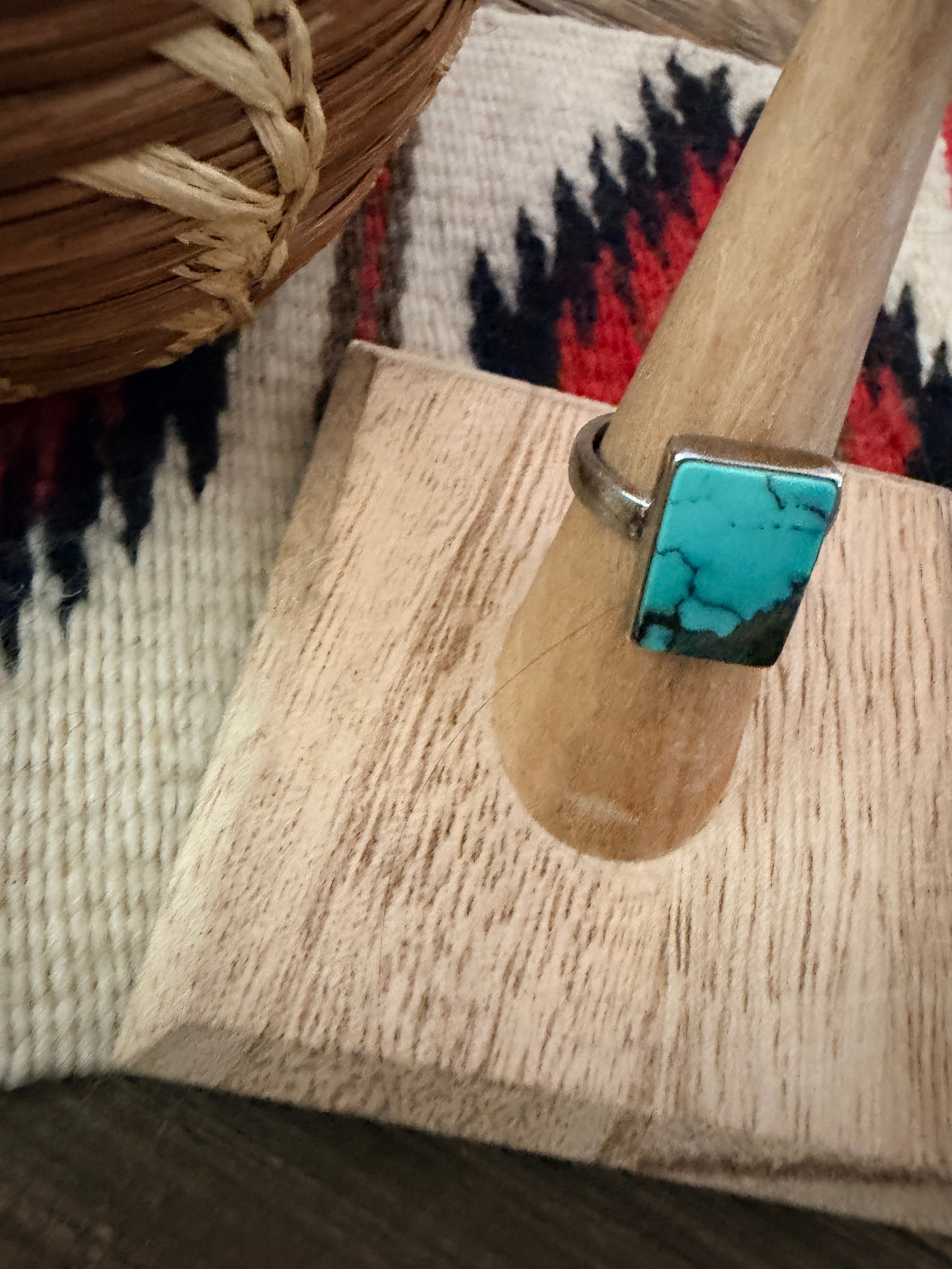 Old Pawn Handcrafted Turquoise & Sterling Silver Ring Size 6.5