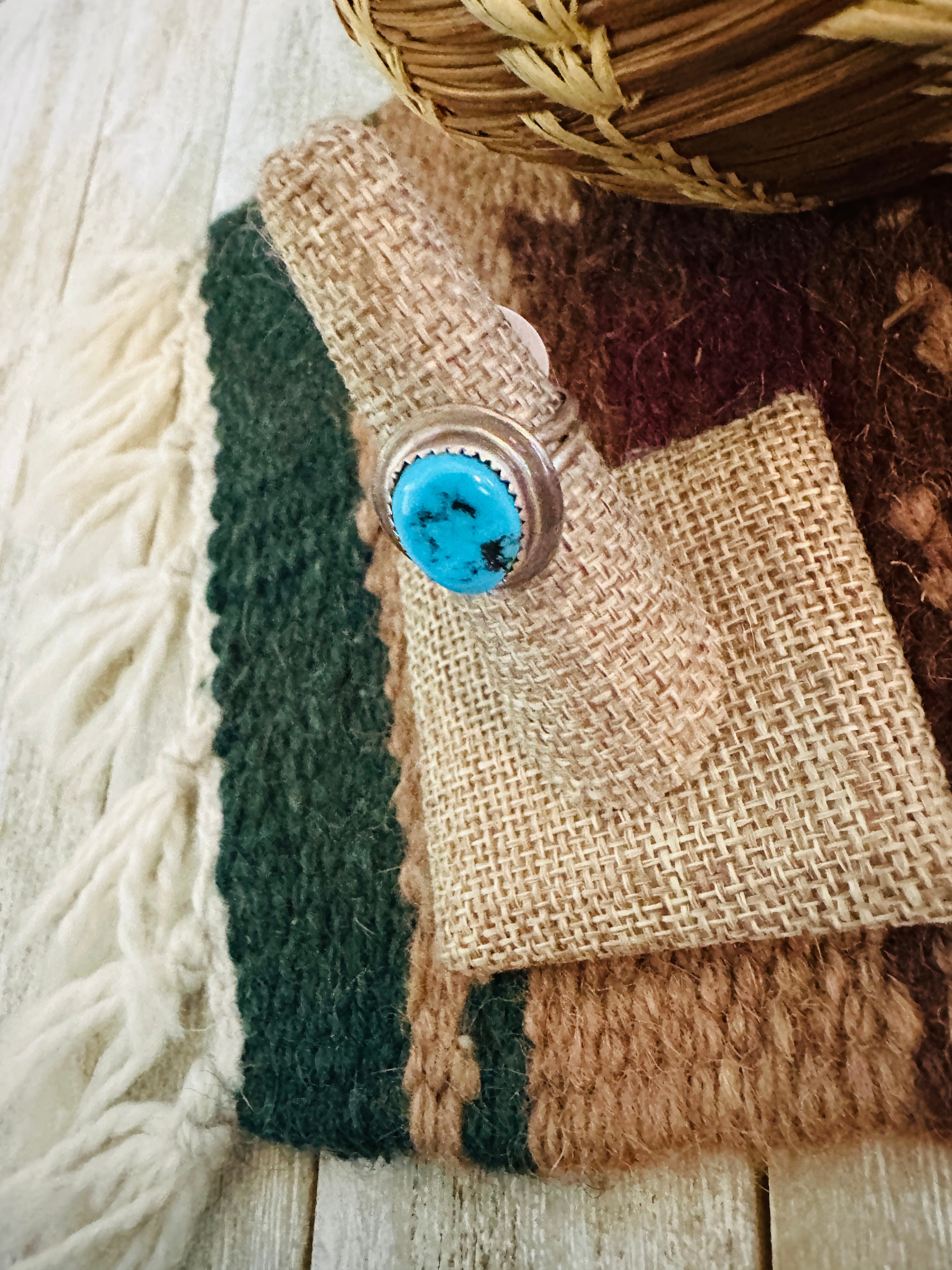 Old Pawn Handcrafted Turquoise & Sterling Silver Ring Size 7