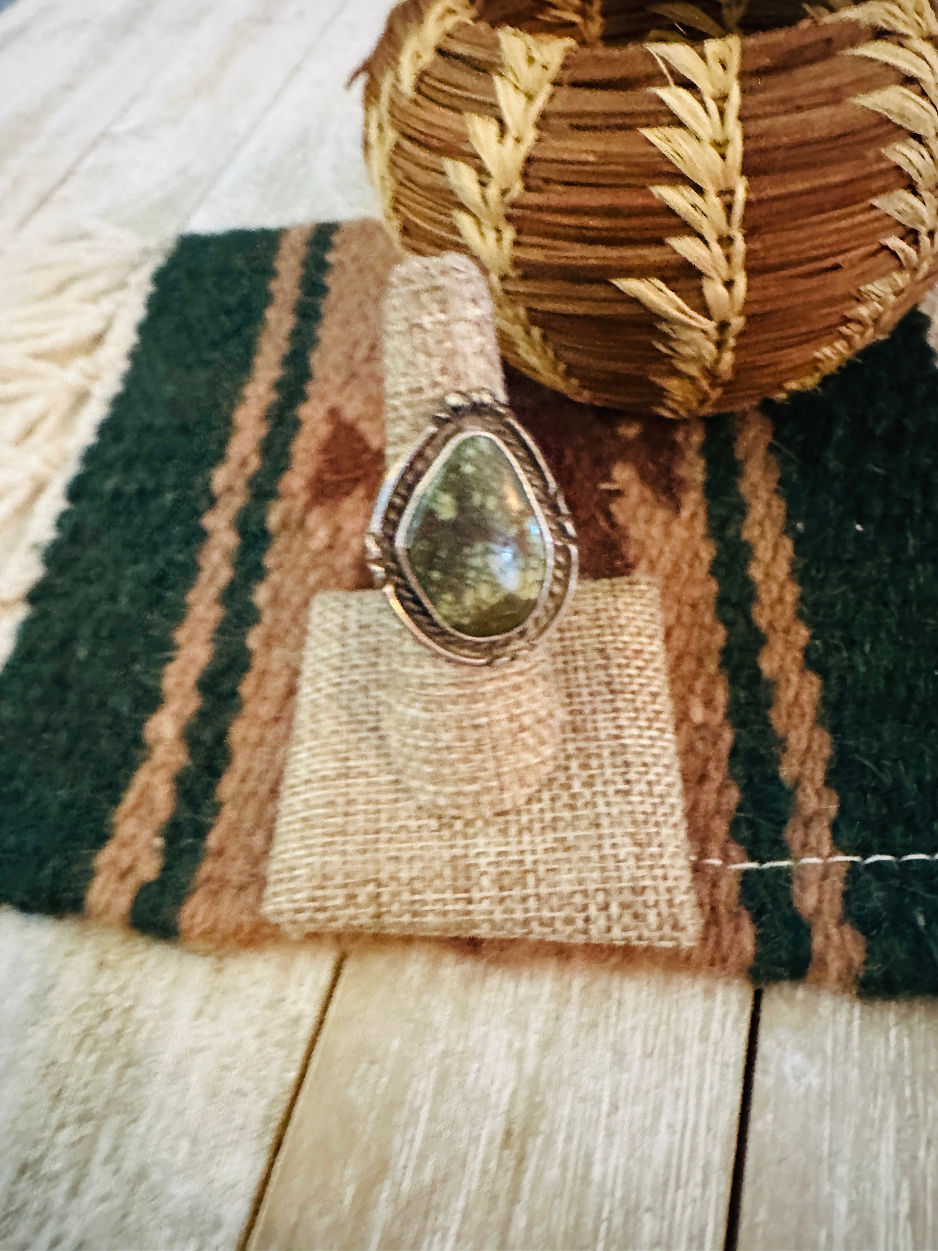 Old Pawn Handcrafted Turquoise & Sterling Silver Ring Size 7