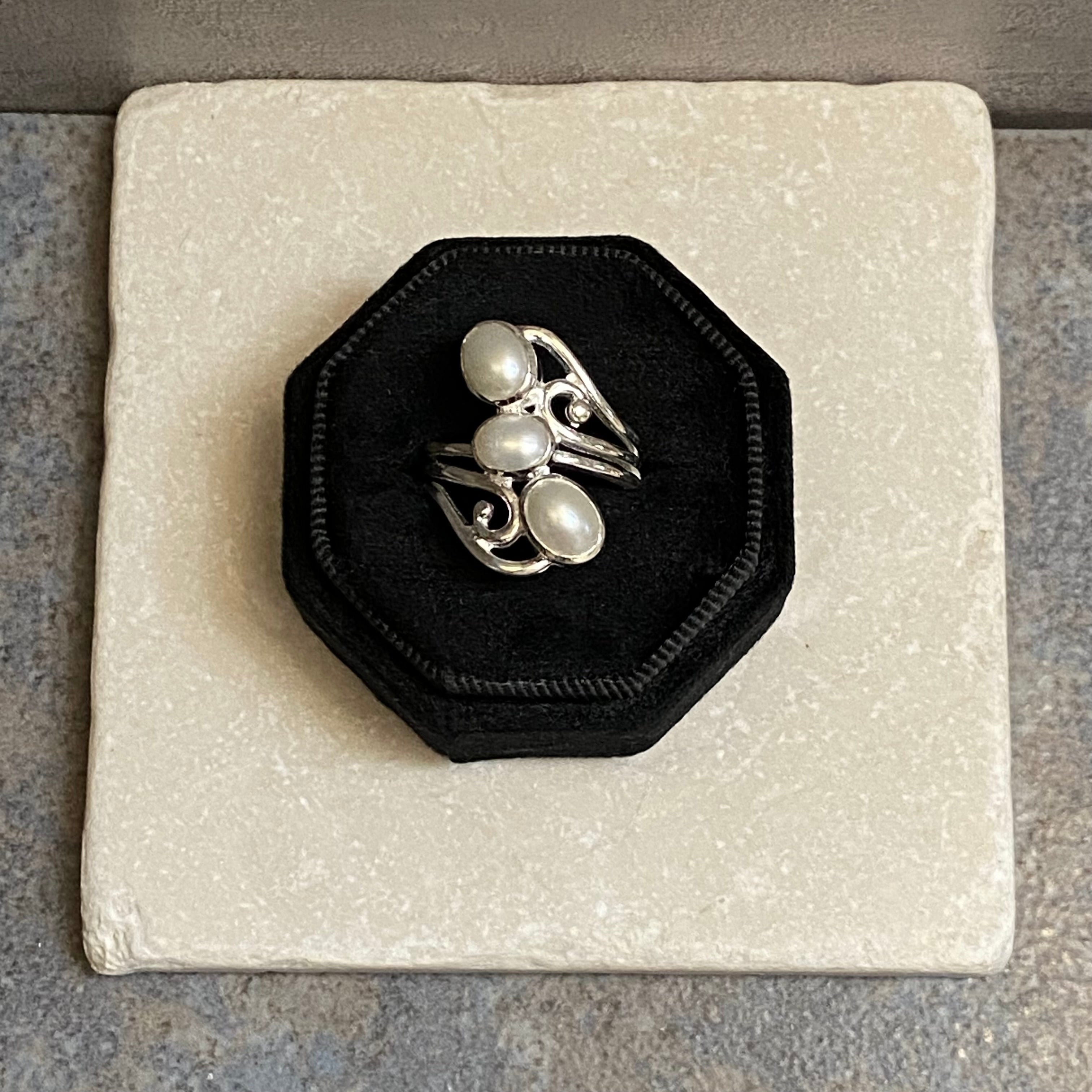 Sterling Silver Intricate Etched Three Stone Pearl Ring