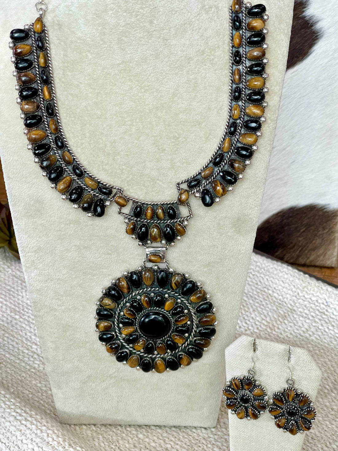 Beautiful Handmade Onyx, Tiger’s Eye & Sterling Silver Cluster Necklace And Earring set