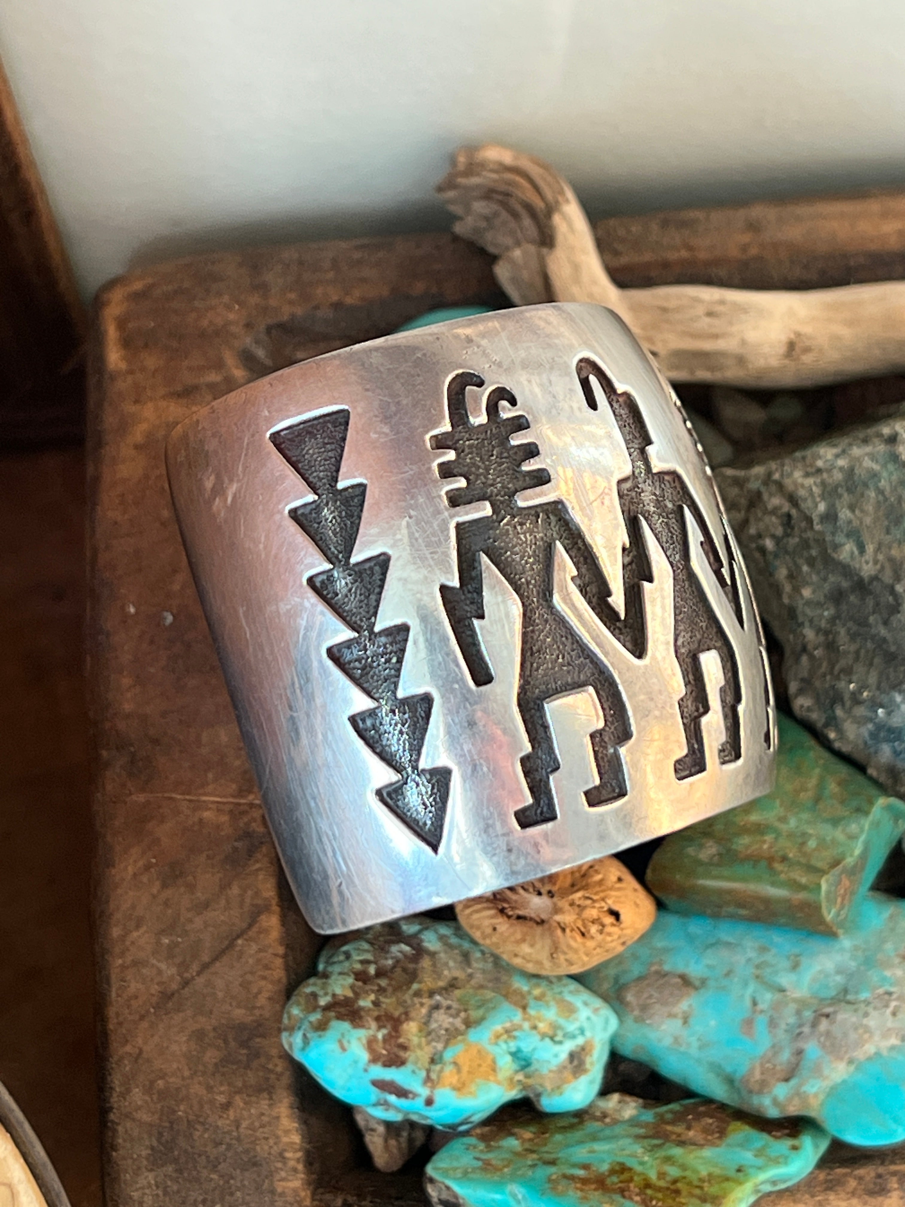 Handcrafted Vintage Sterling Silver Hopi Petroglyph Cuff