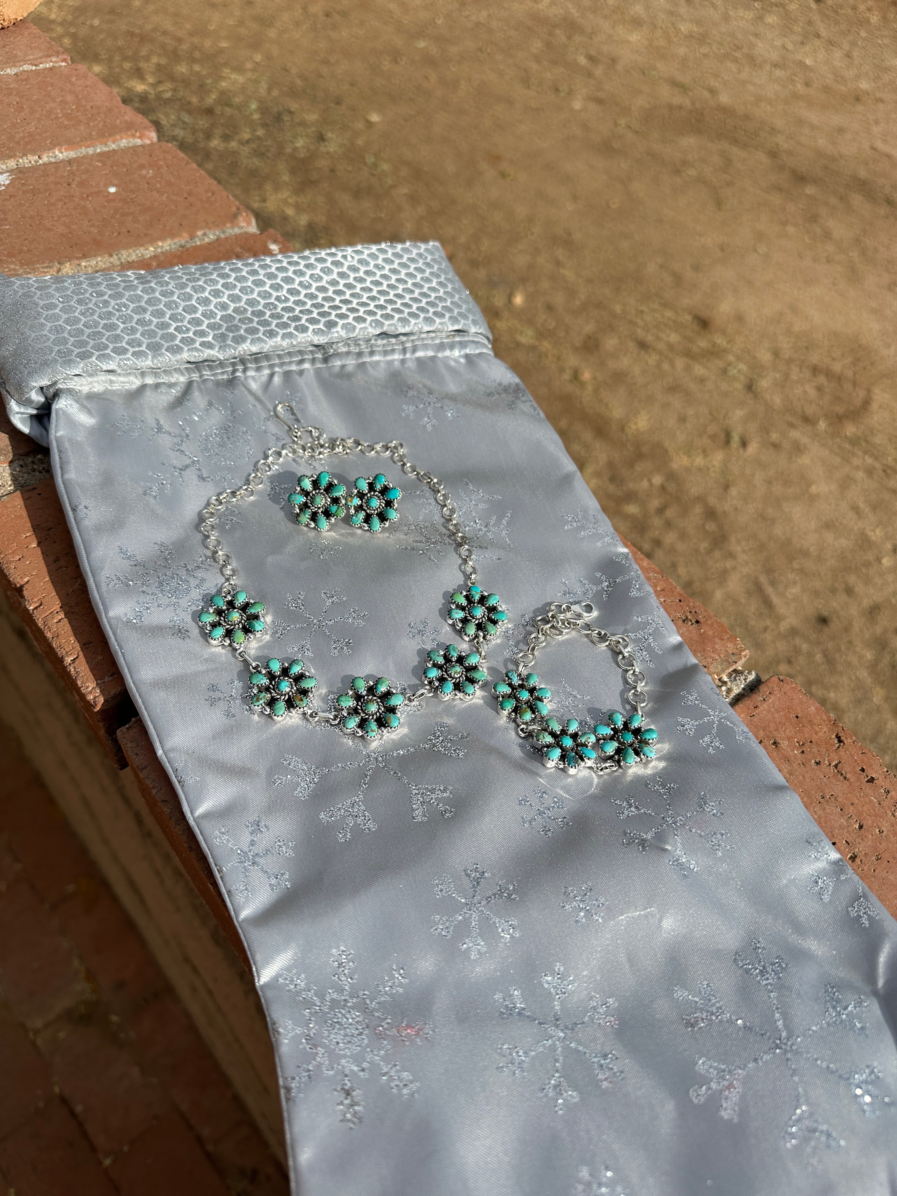 Cassidy Collection Handmade Sterling Silver Turquoise Cluster Bracelet Signed Nizhoni