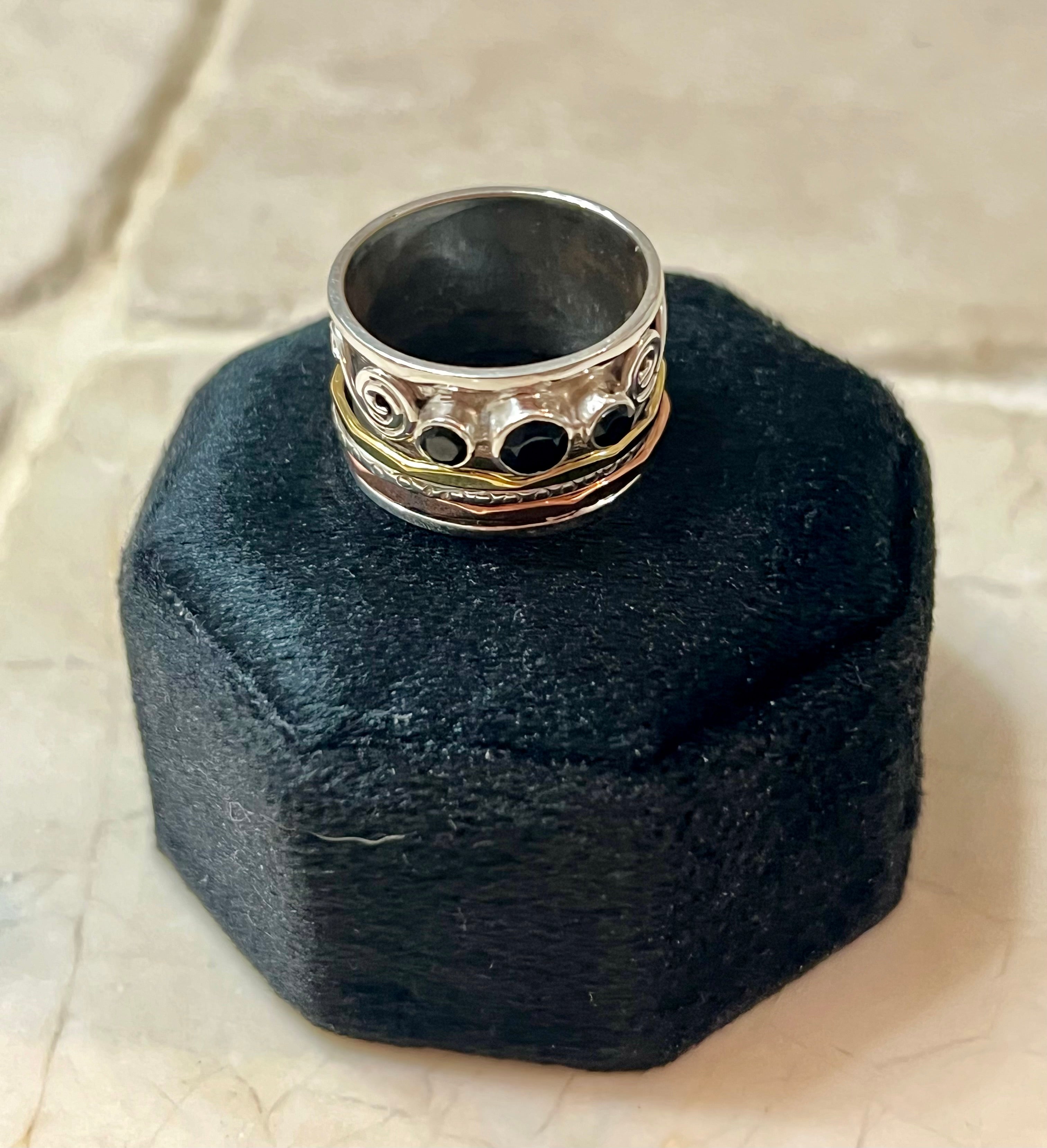 Three Stone Black Onyx Copper Copper, Sterling Silver, Gold, Spinner Ring Size 8