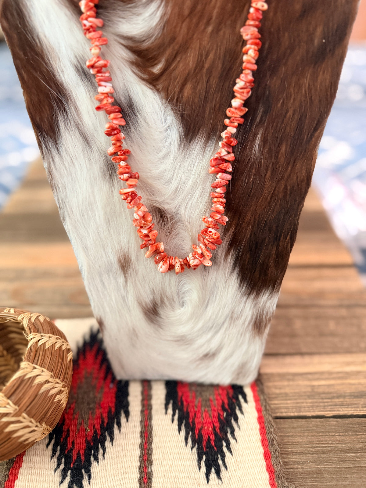 Old Pawn Handcrafted Spiny Oyster Beaded 22” Necklace