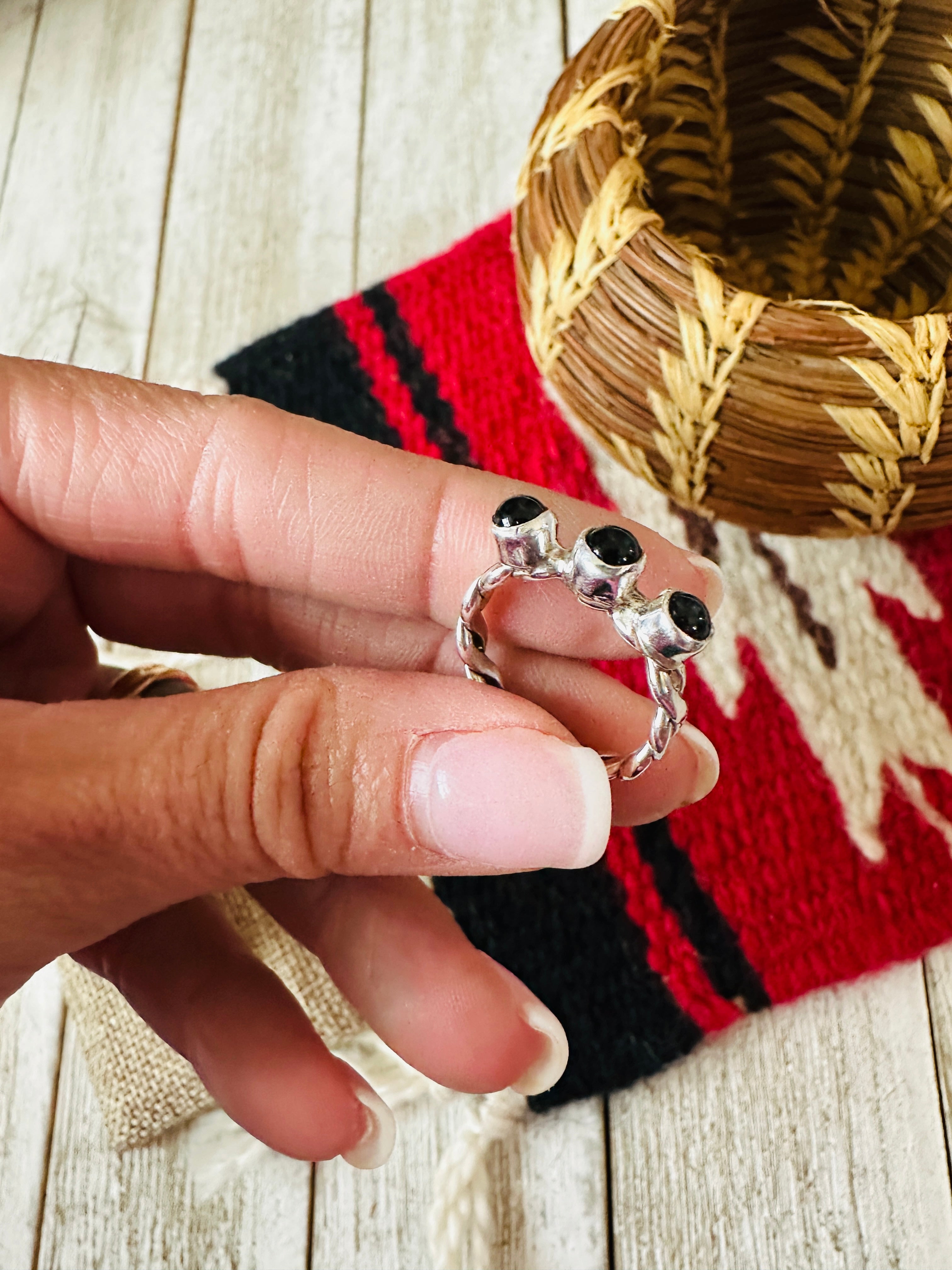 Navajo Onyx & Sterling Silver Band Ring Size 5.5