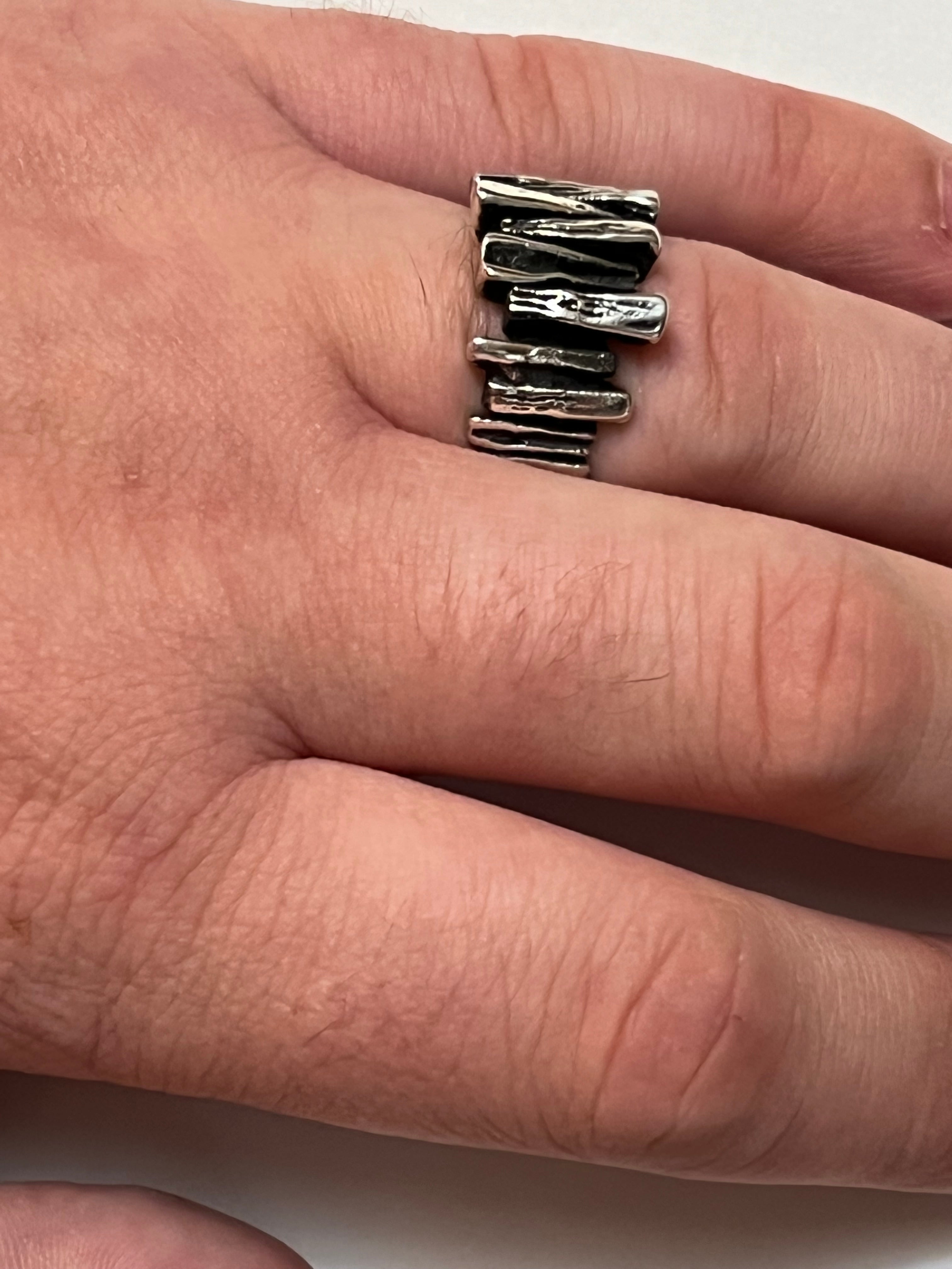 TEXTURED BRANCHES RING