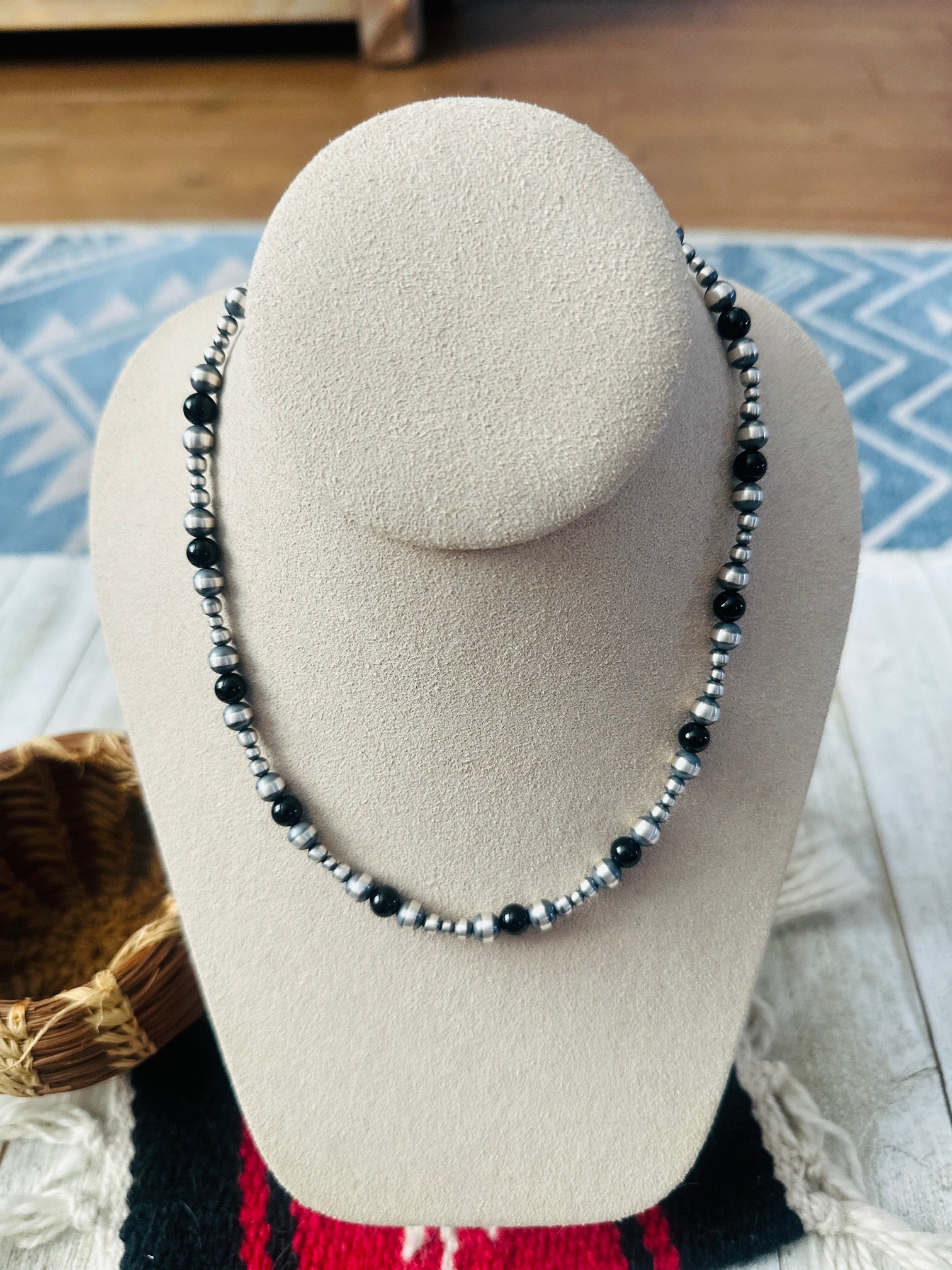 Sterling Silver Pearl & Onyx Beaded 16” Necklace