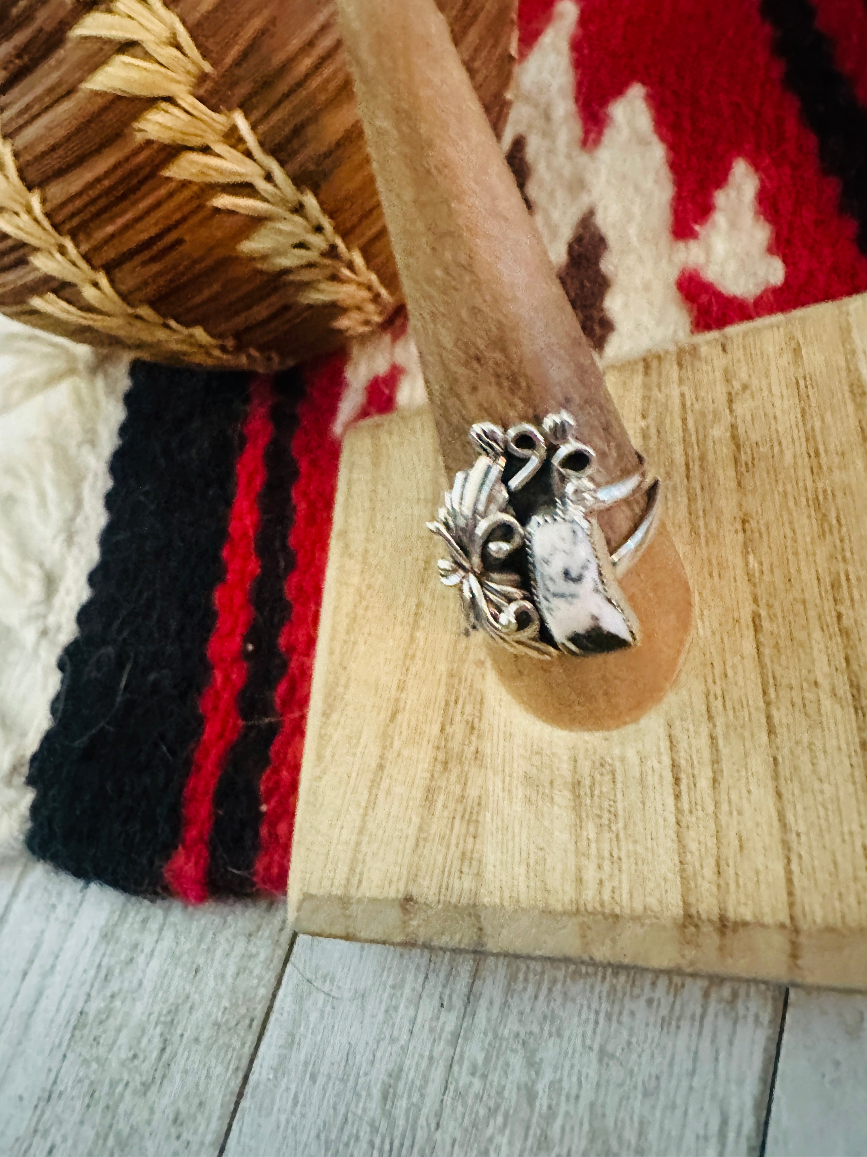 Navajo Sterling Silver And White Buffalo Ring Size 8.5