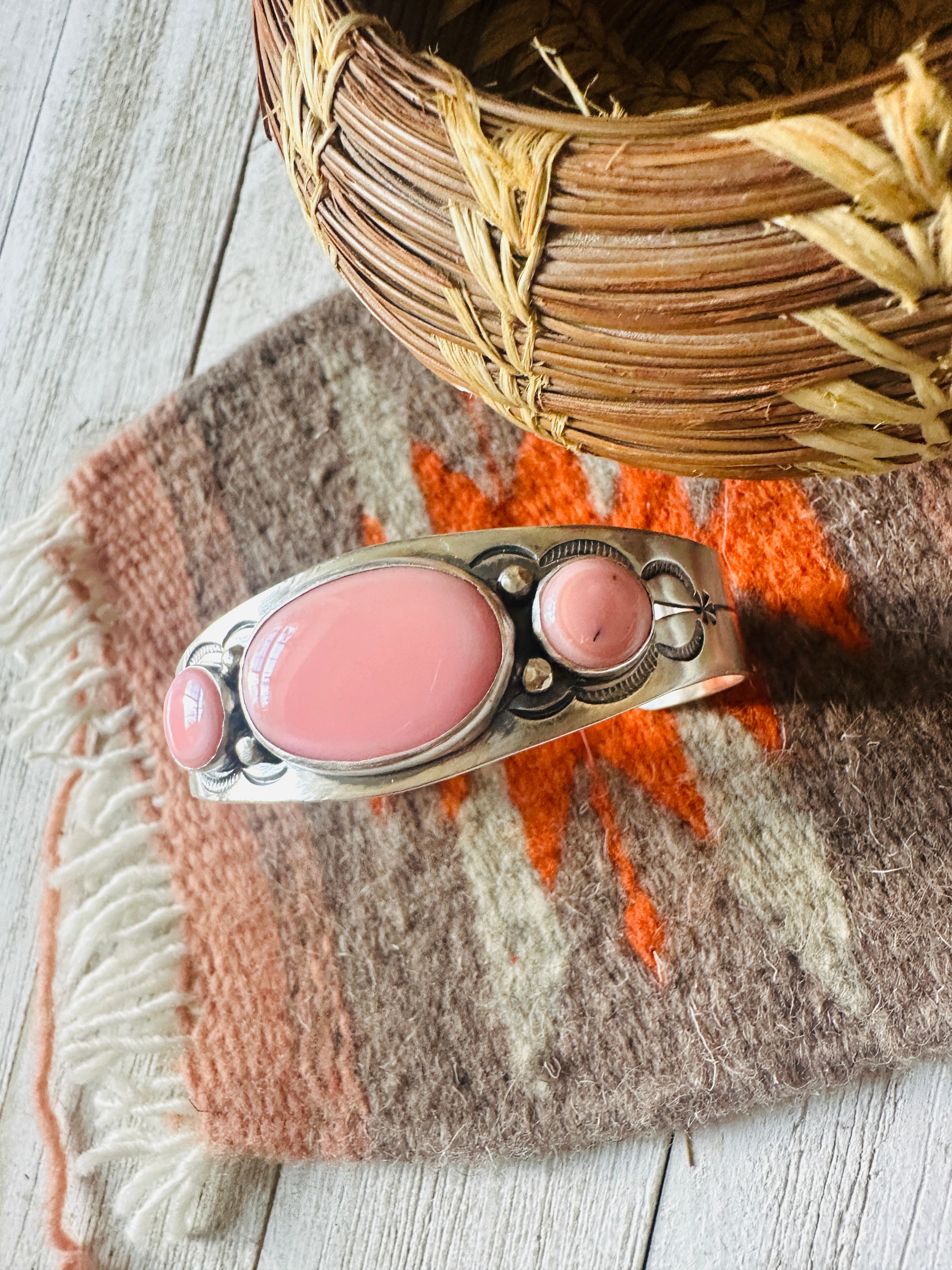 Navajo Queen Pink Conch Shell & Sterling Silver 3-Stone Cuff Bracelet