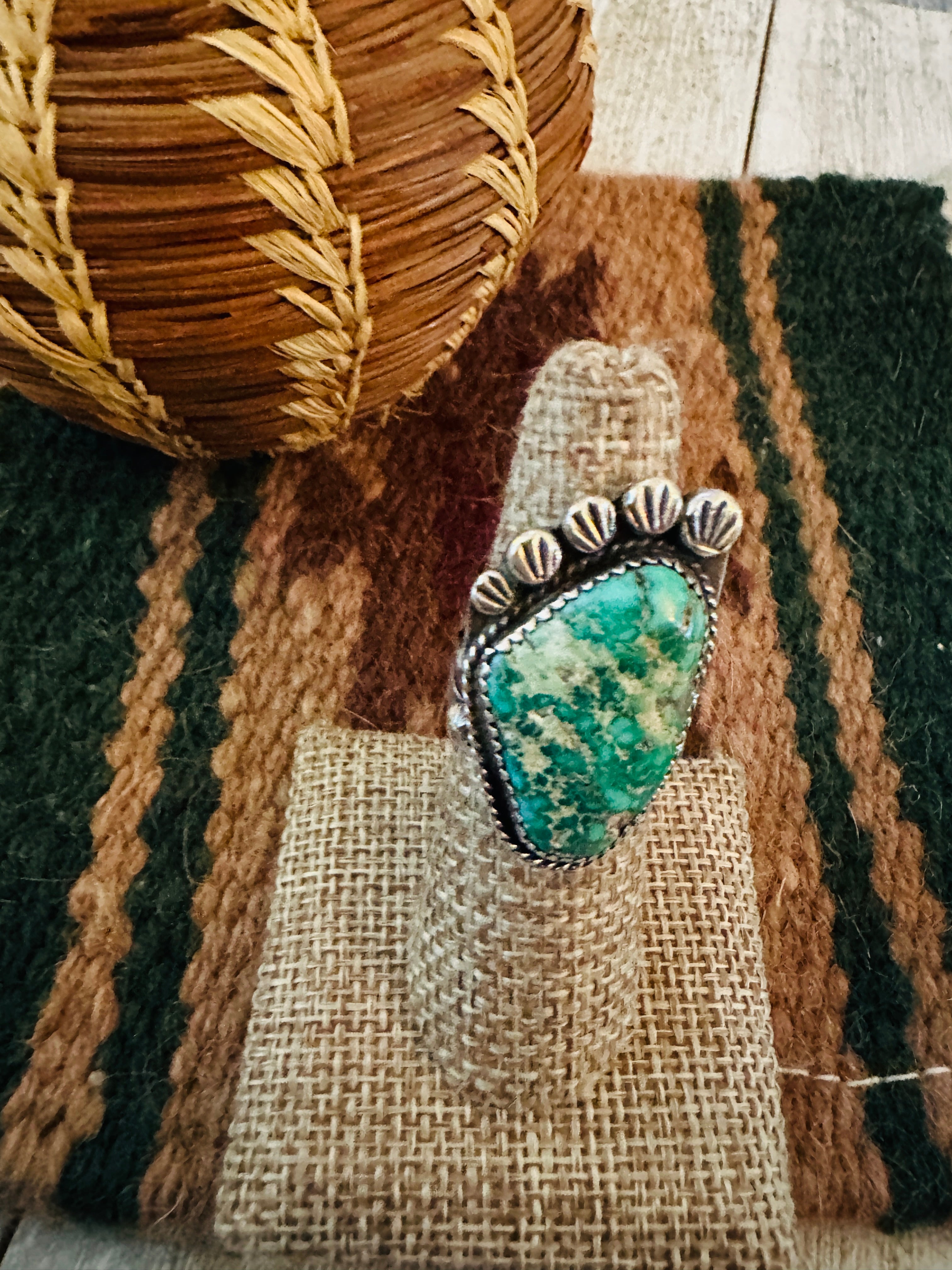 Old Pawn Handcrafted Turquoise & Sterling Silver Ring Size 7