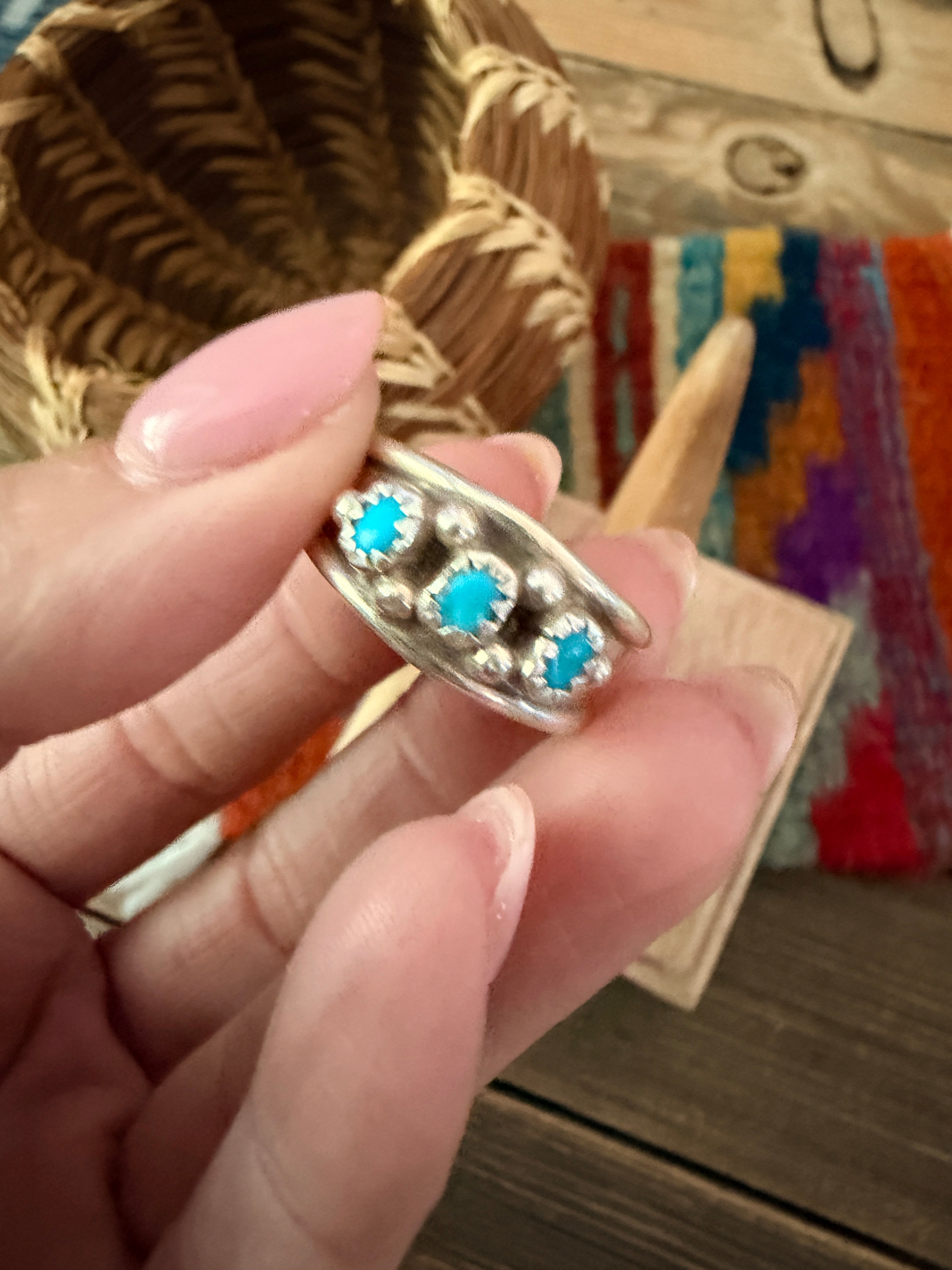 Old Pawn Handcrafted Turquoise & Sterling Silver Band Ring Size 9.5