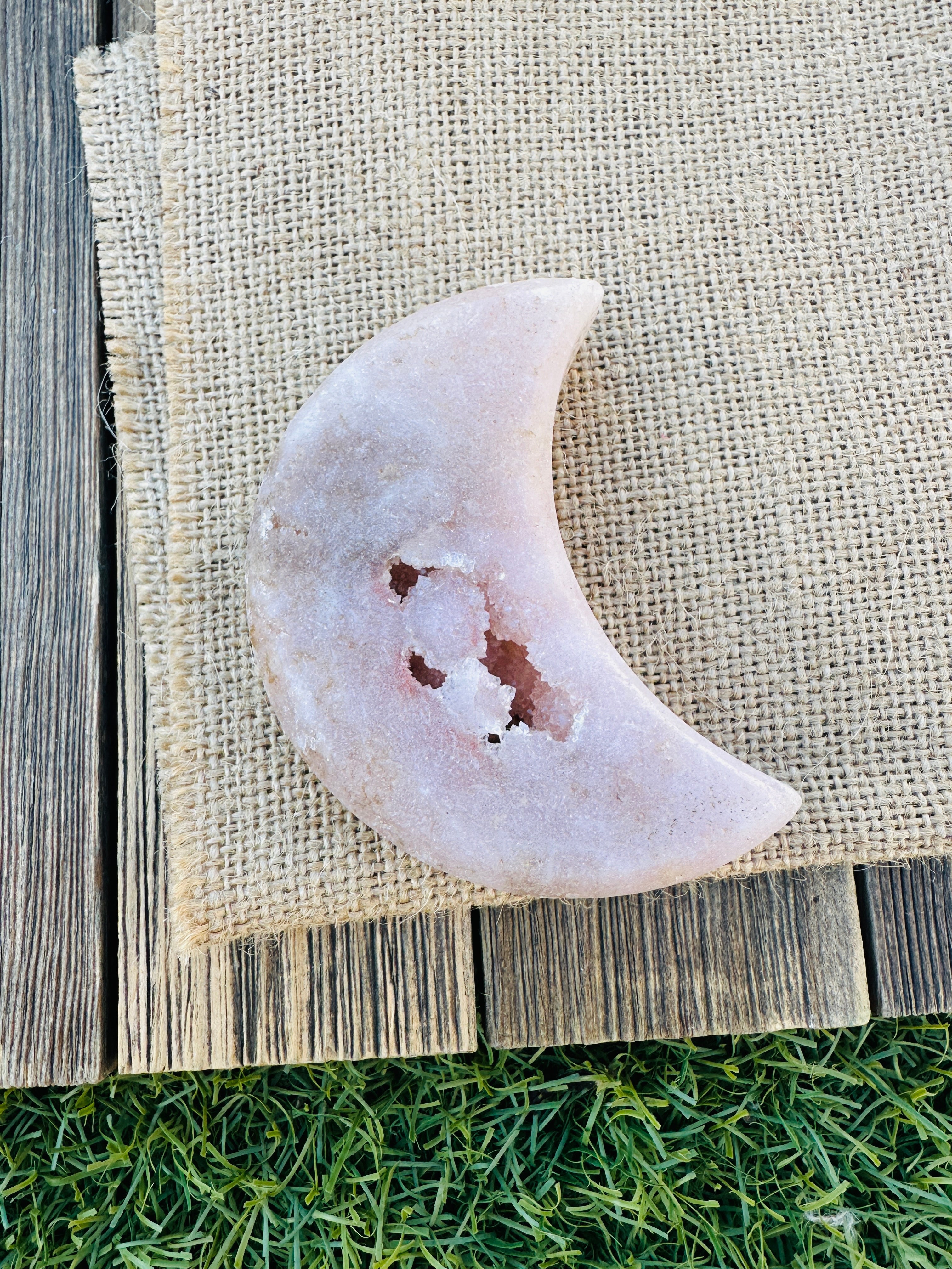 ✨ Nizhoni Crystals ✨  Pink Amethyst Crescent Moon