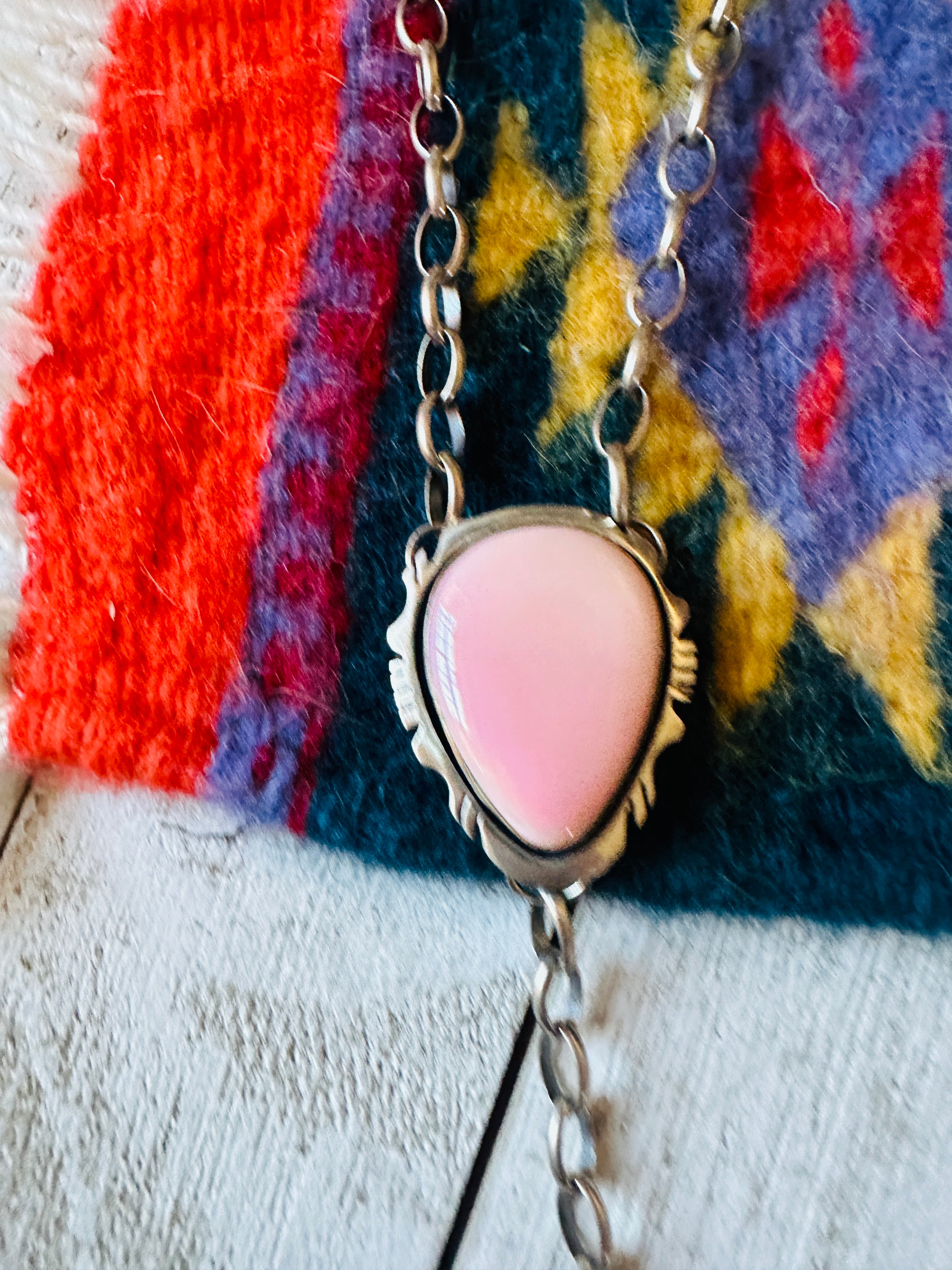 Navajo Queen Pink Conch & Sterling Silver Lariat Necklace