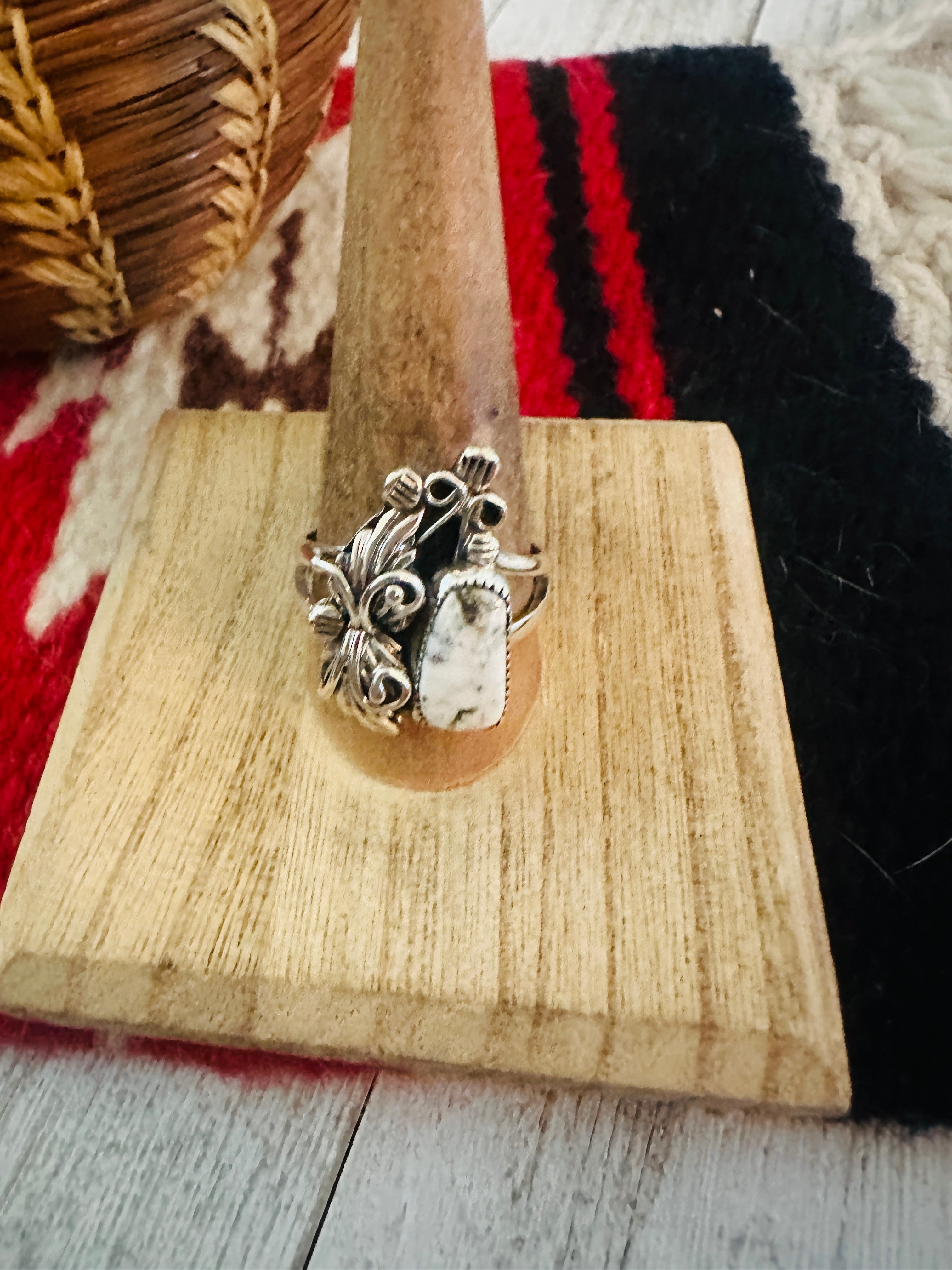 Navajo Sterling Silver And White Buffalo Ring Size 10.5