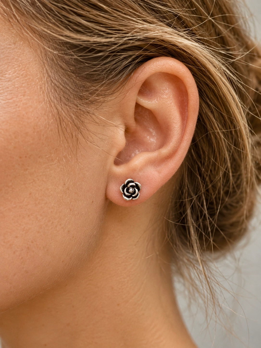 Vintage Style Sterling Silver Flower Stud Earrings