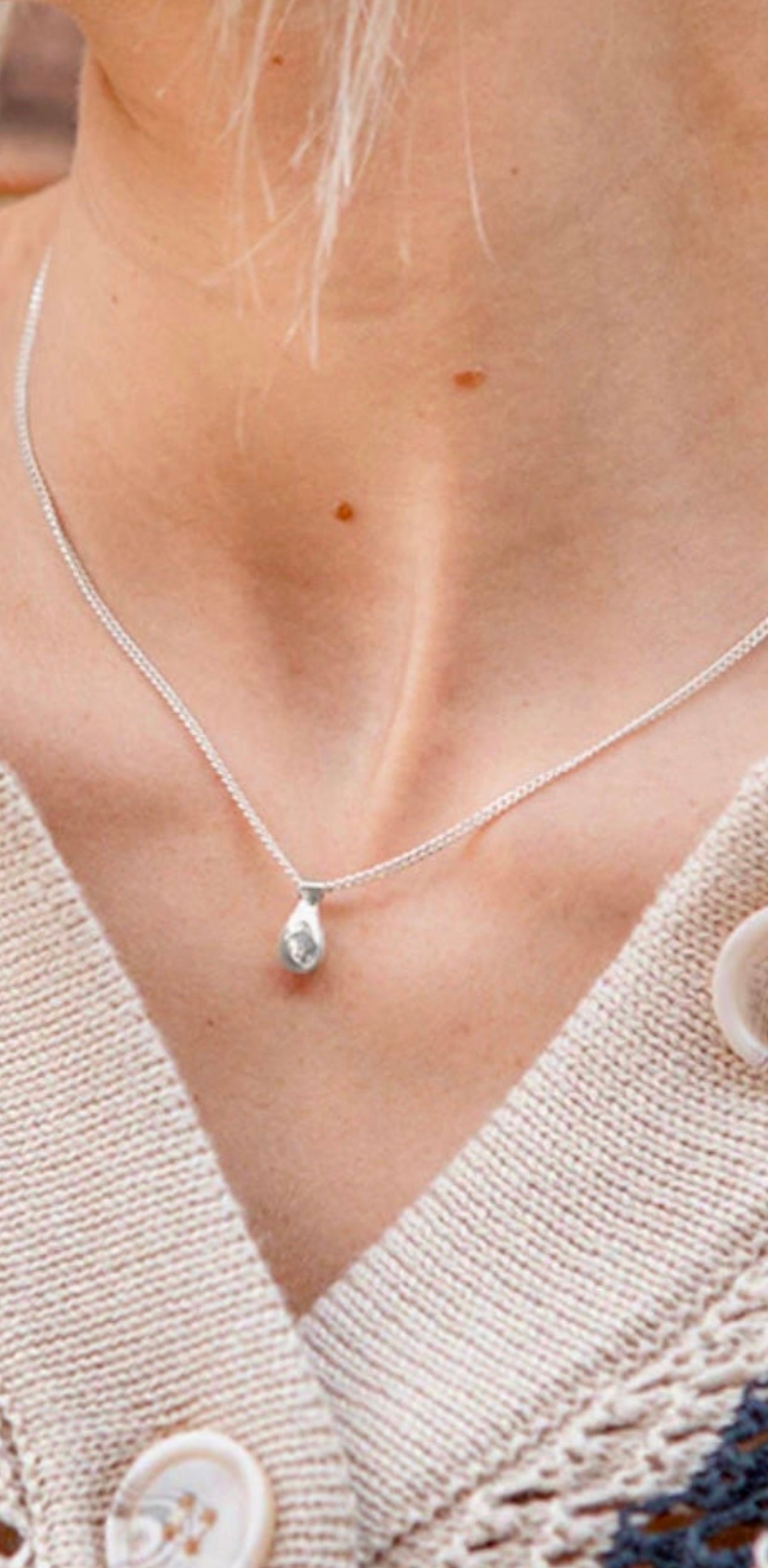 18" Mini Teardrop Sterling Silver Necklace