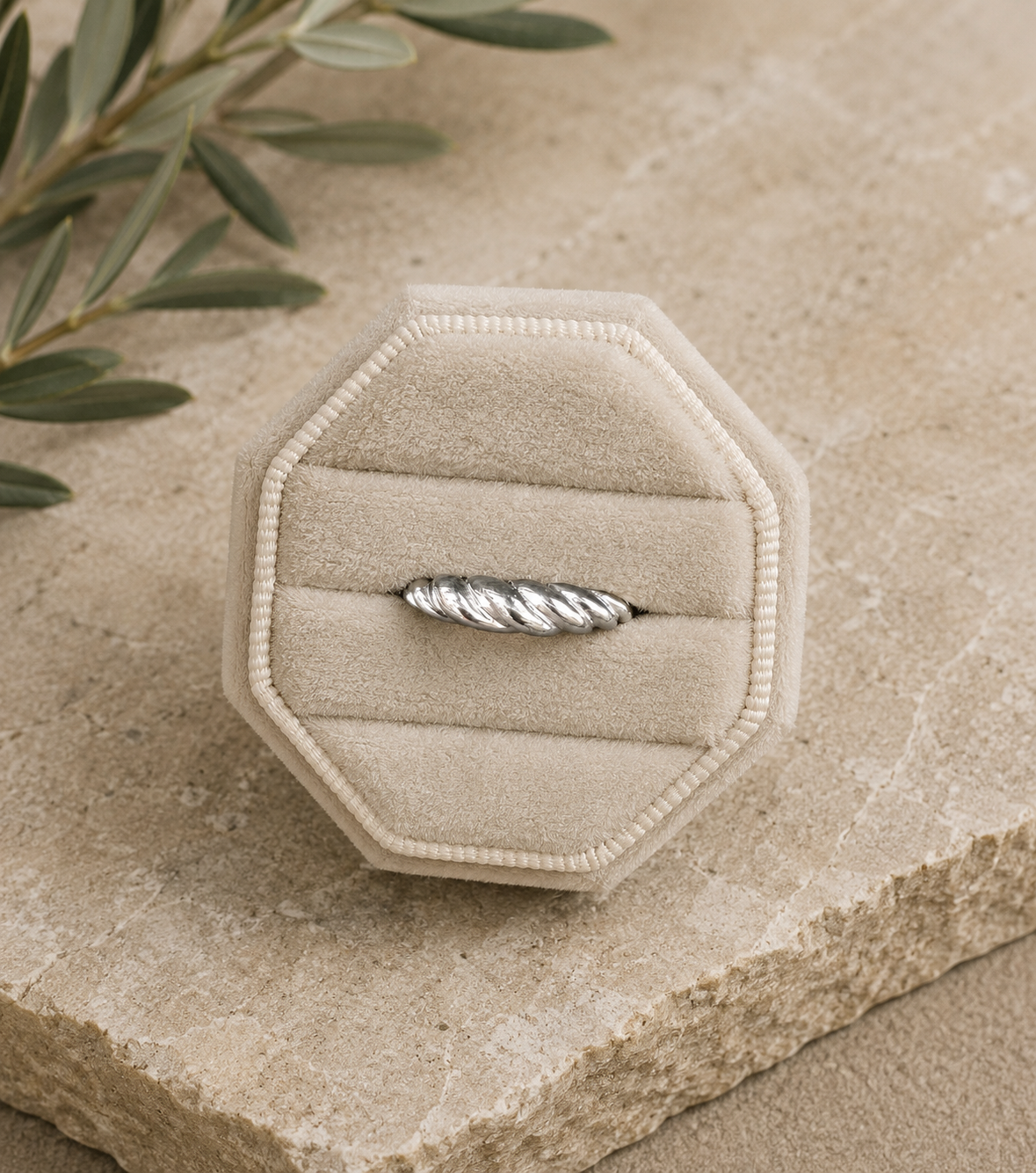 Sterling Silver Twist Band Ring Size 9