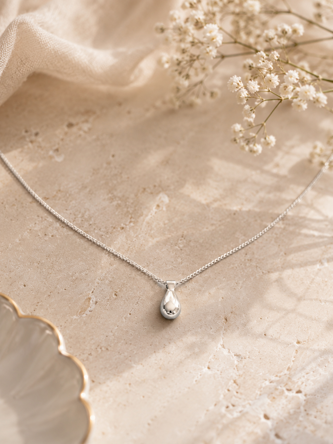 18" Mini Teardrop Sterling Silver Necklace