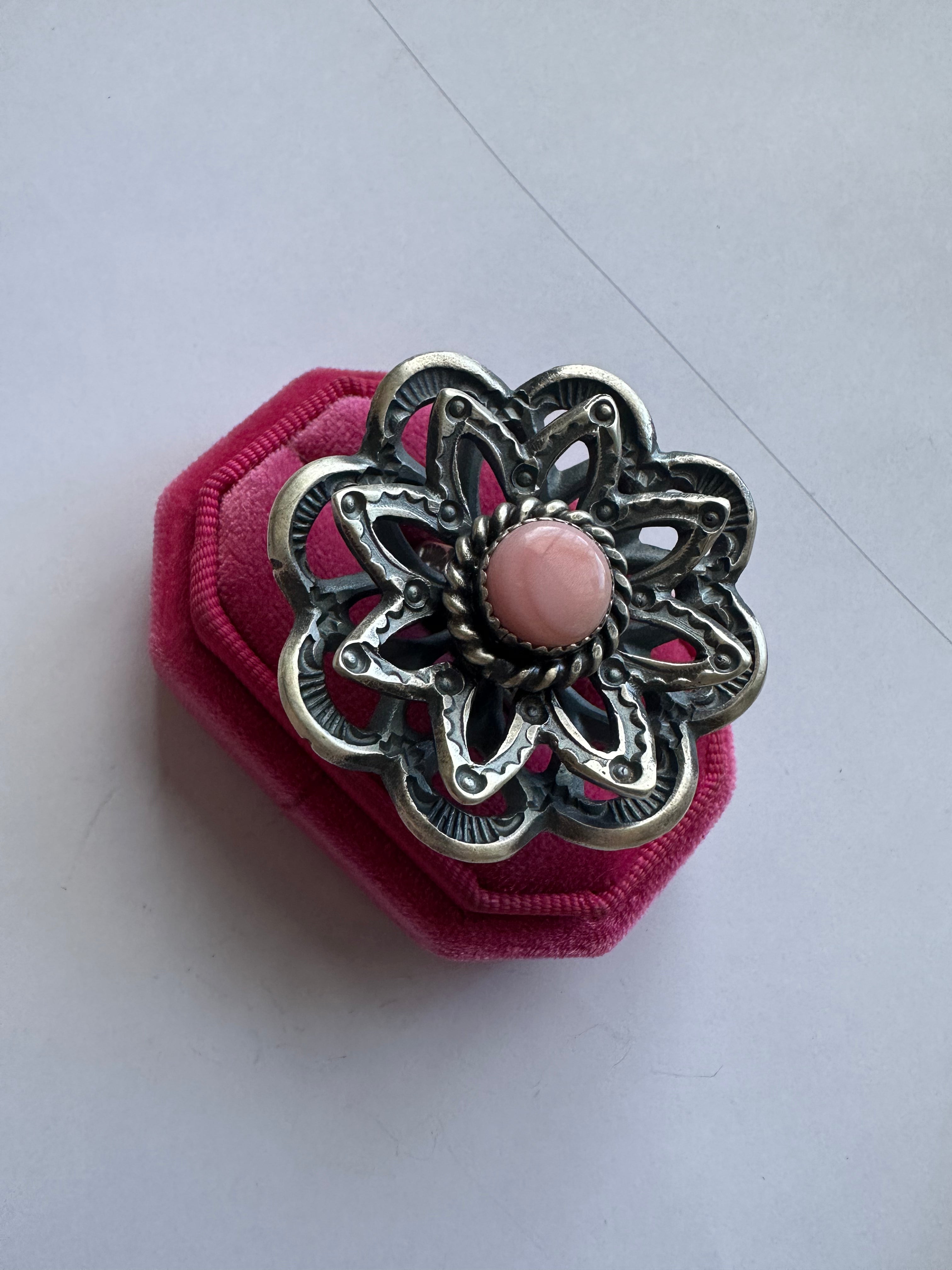 Navajo Pink Conch And Sterling Silver Adjustable Flower Ring Signed K Billah