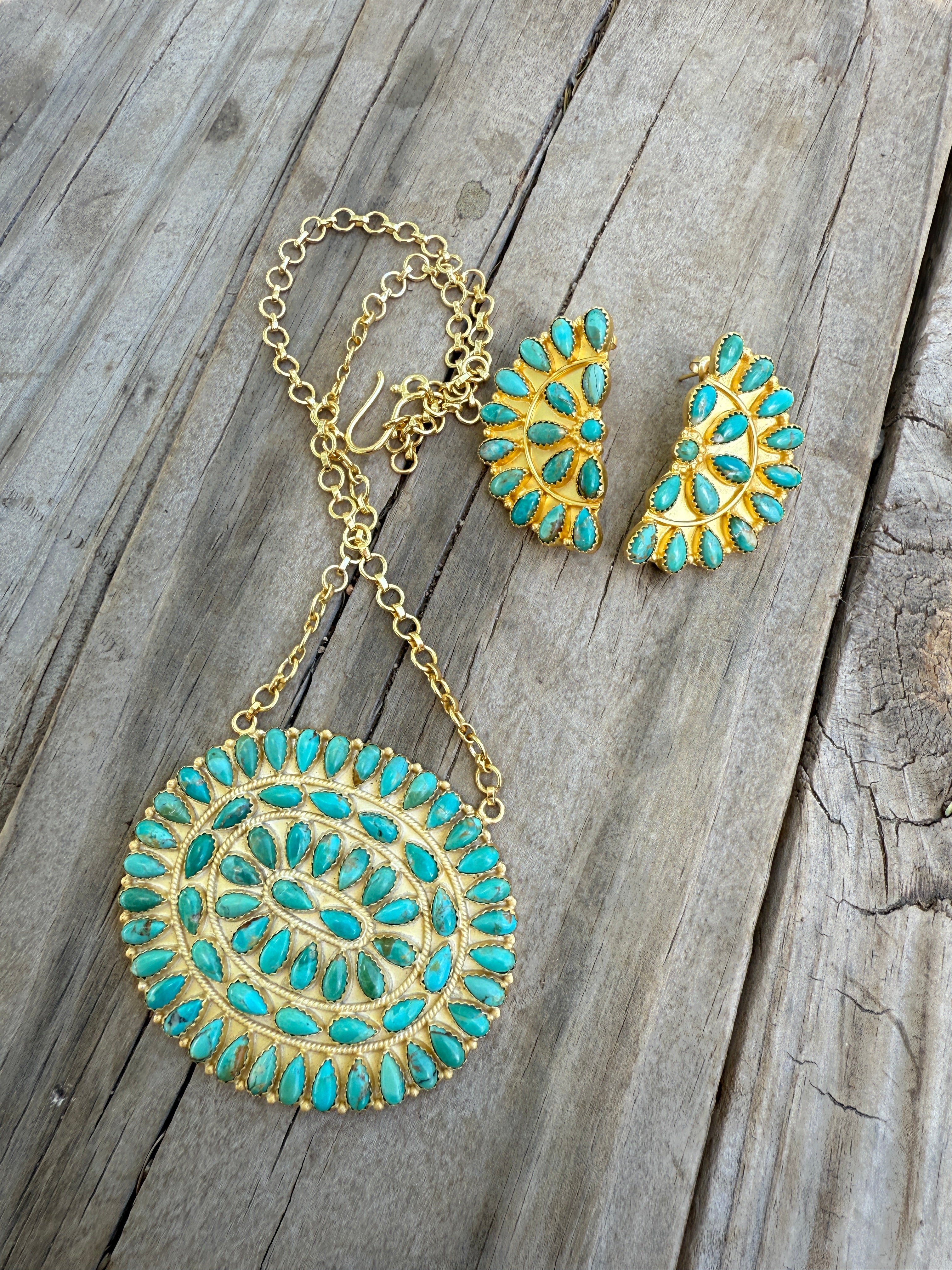 “The Golden Collection” Handmade Sterling Silver Kingman Turquoise Post Crescent Earrings Signed Nizhoni