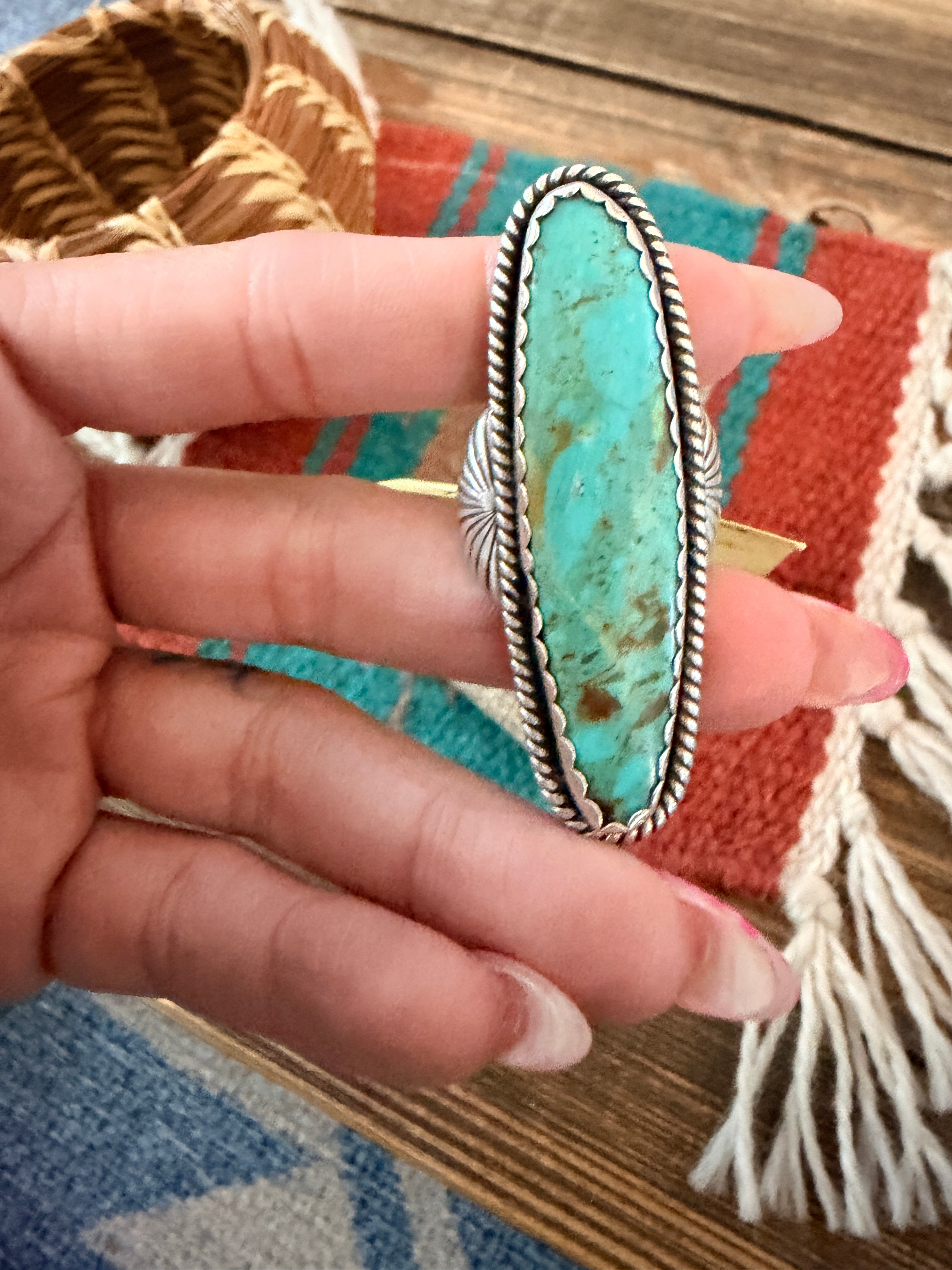 Old Pawn Handcrafted Turquoise & Sterling Silver Ring Size 7