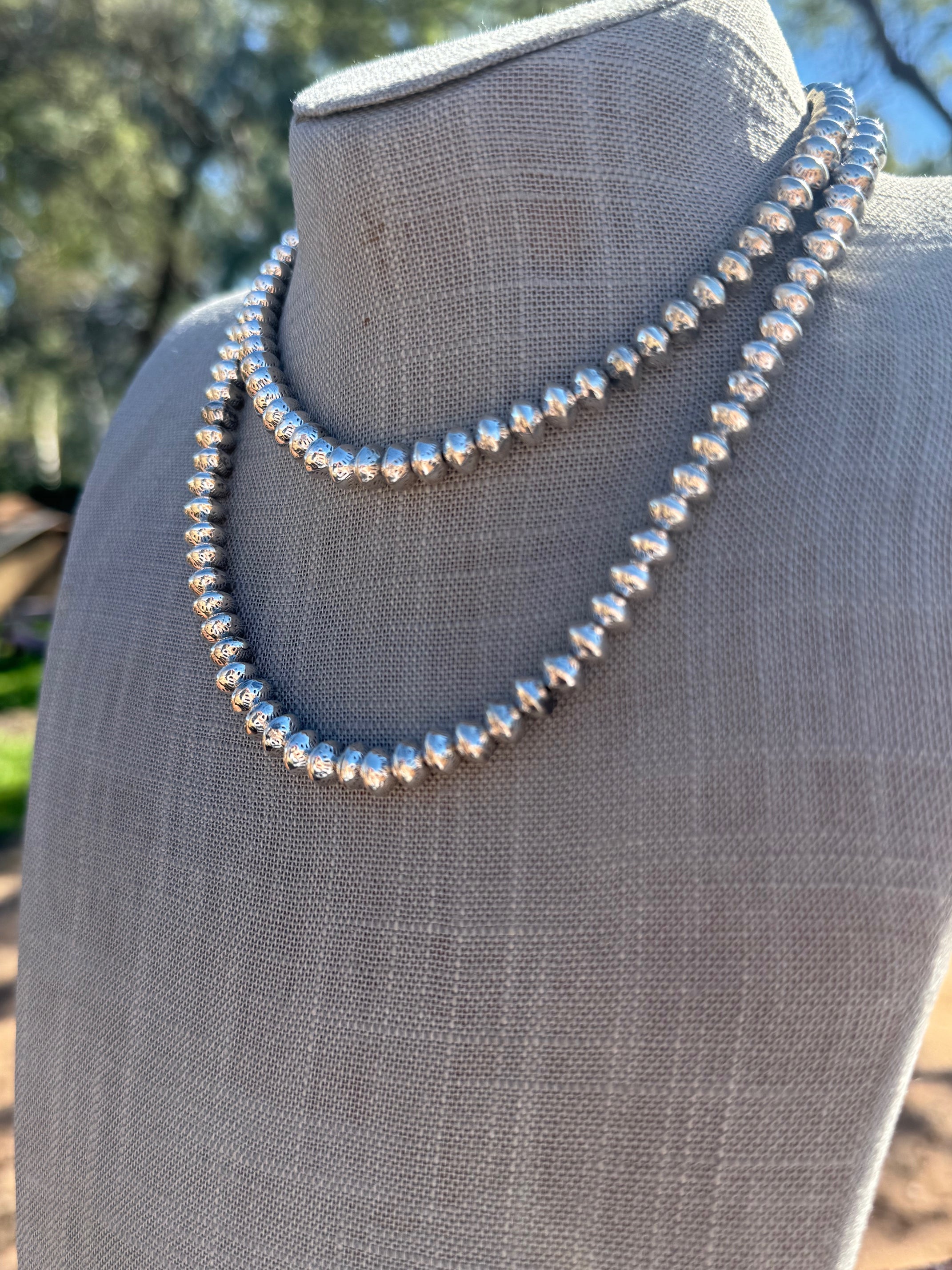 Handmade Sterling Silver Elegant Saucer 8mm Beaded Necklace