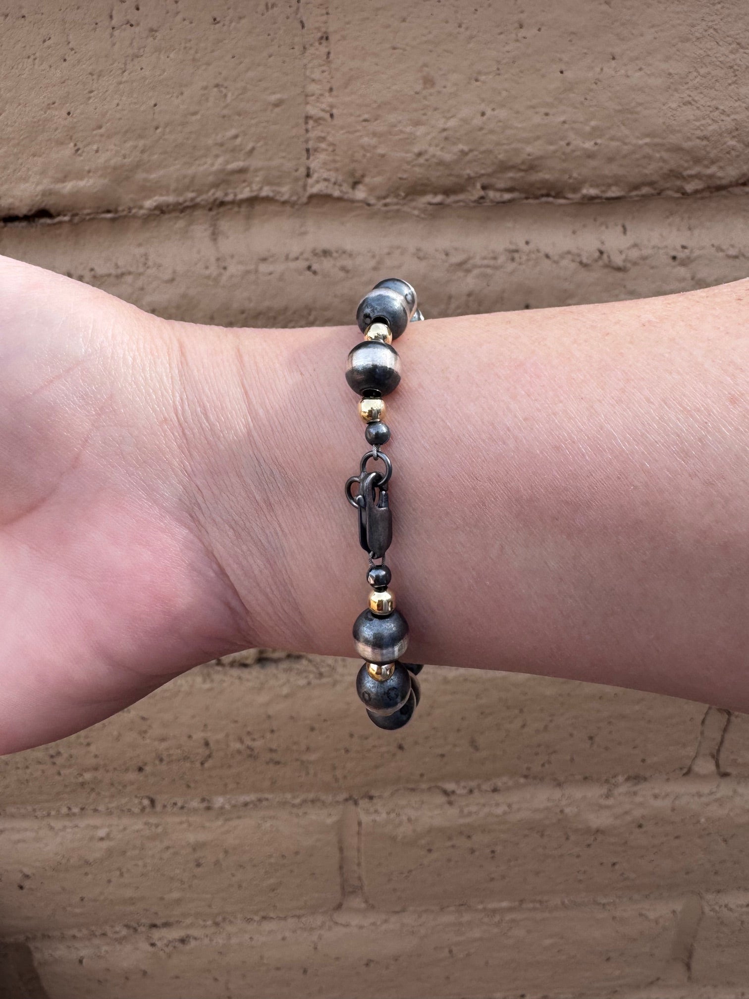 Handcrafted Patterned Gold Overlay & Sterling Silver Pearl 4-8mm Beaded Bracelet 7.5"