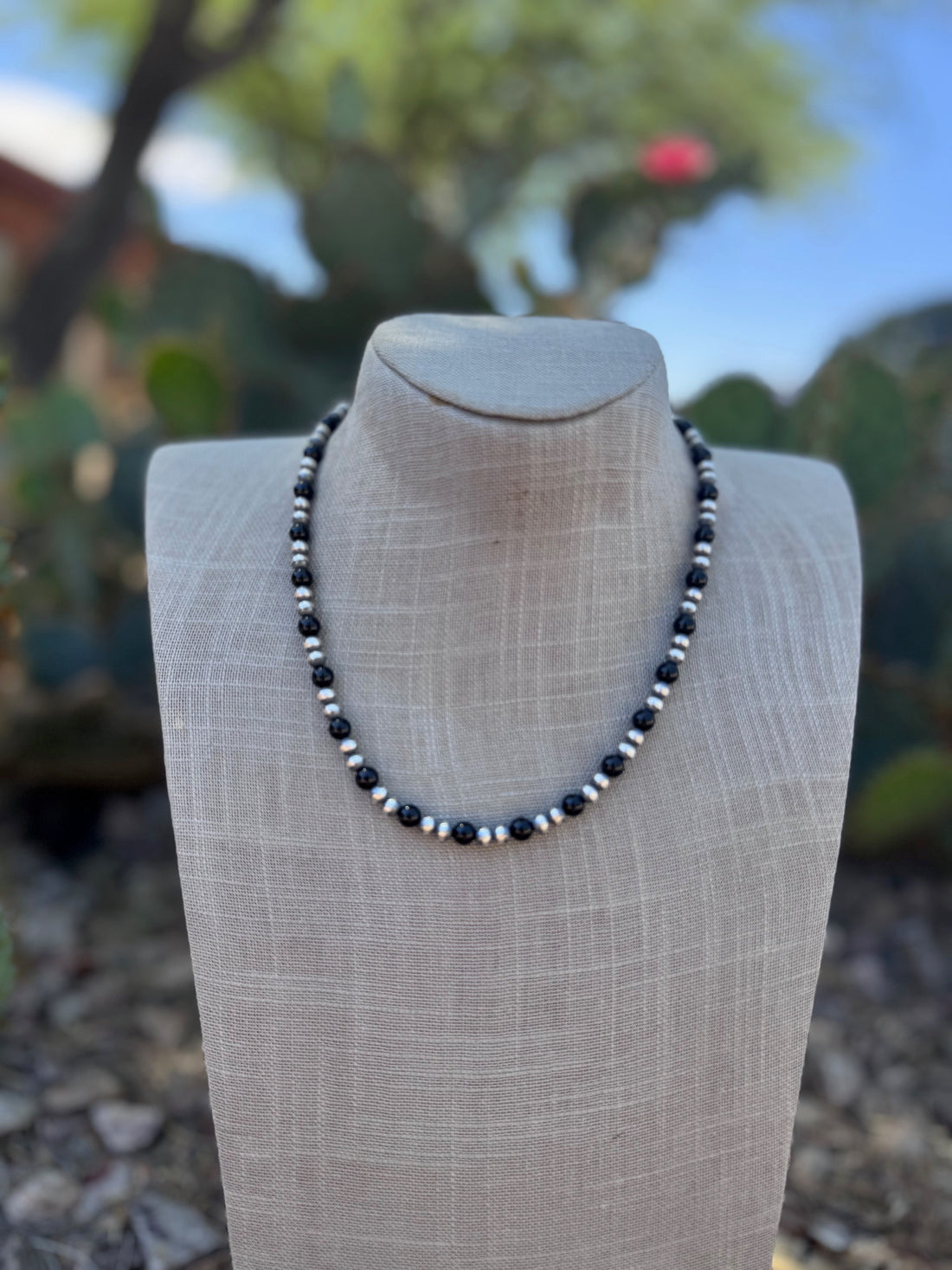 Handcrafted Sterling Silver Pearl & Black Onyx 5-6mm Beaded 18" Necklace