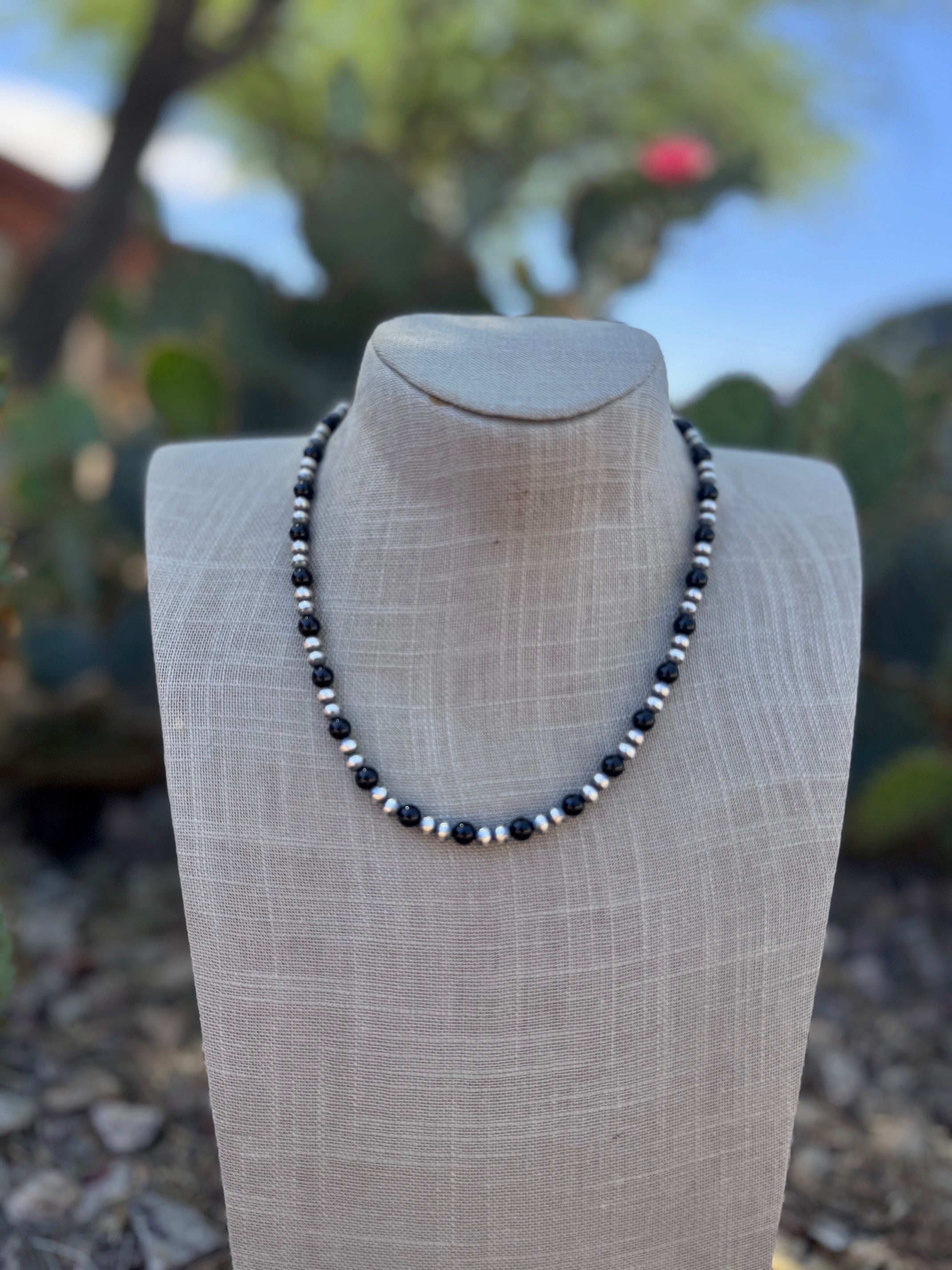 Handcrafted Sterling Silver Pearl & Black Onyx 5-6mm Beaded 18" Necklace