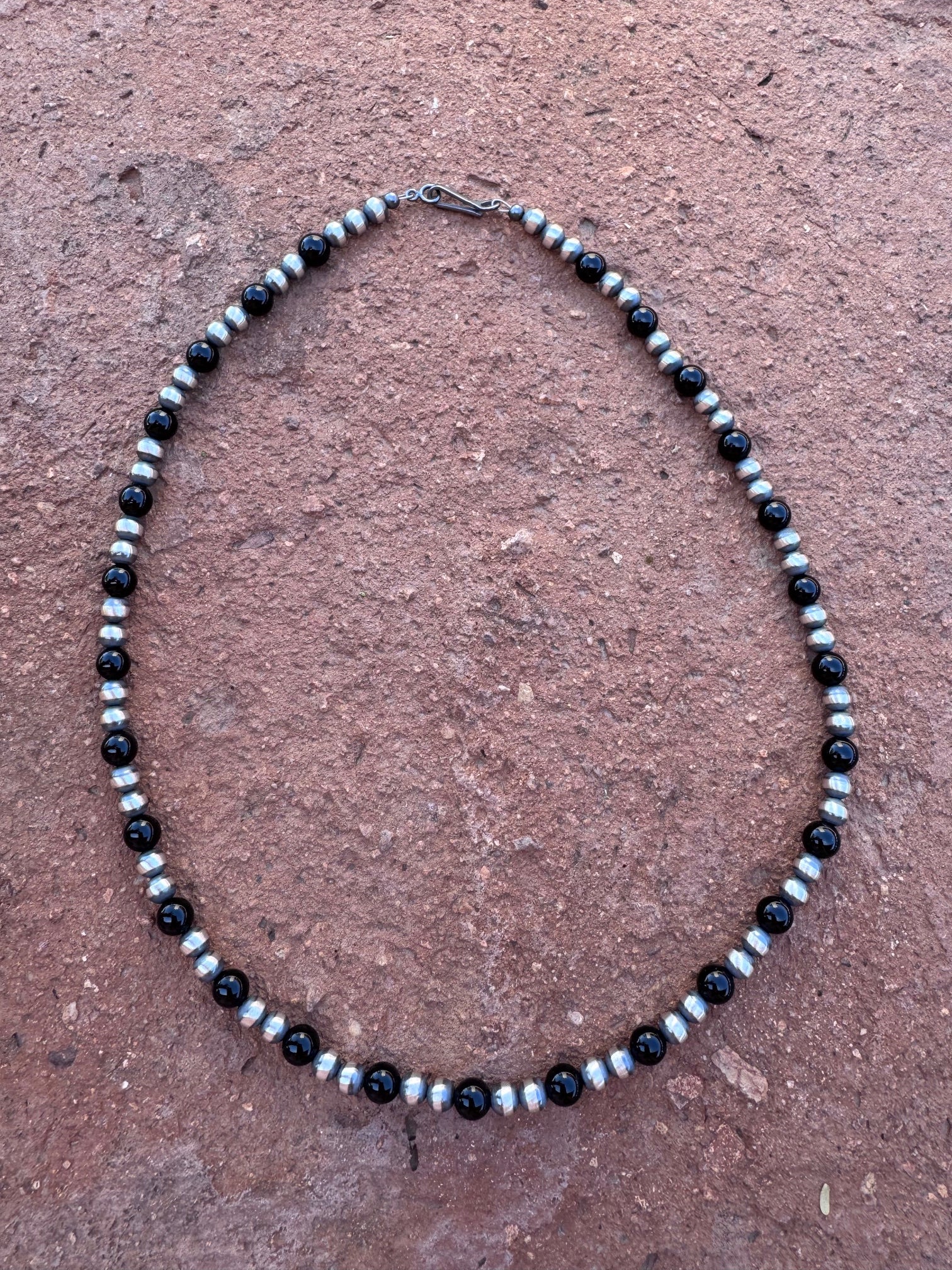 Handcrafted Sterling Silver Pearl & Black Onyx 5-6mm Beaded 18" Necklace